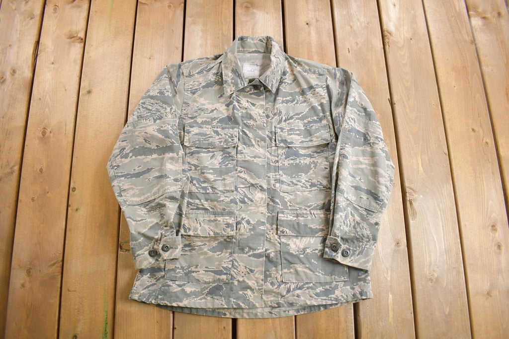 Vintage 2001 Army Gray Digital Camo Military Button Up Shirt