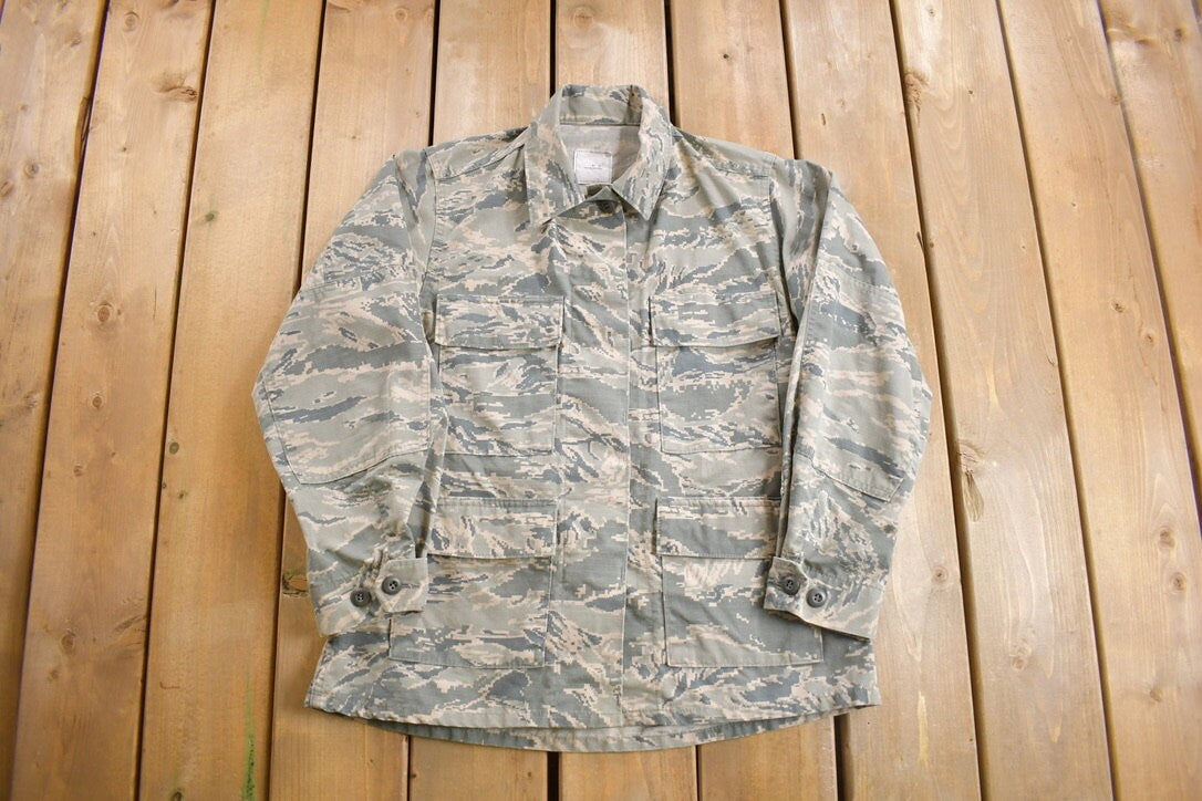Vintage 2001 Army Gray Digital Camo Military Button Up Shirt