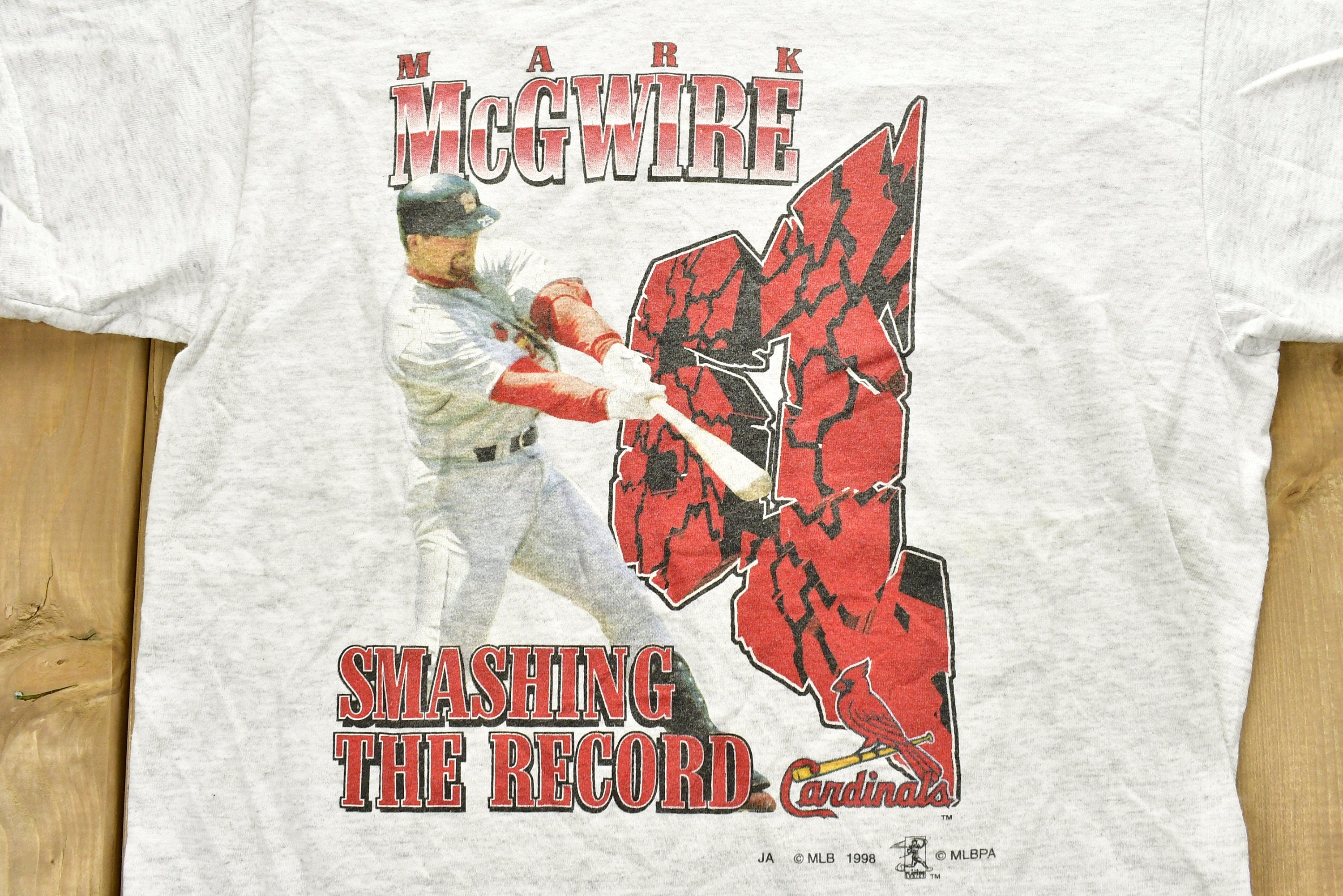 Vintage 1998 Mark McGwire St Louis Cardinals MLB Youth T-Shirt