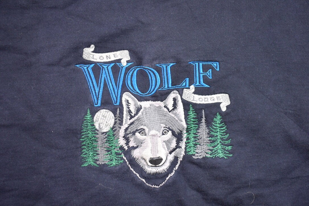 Vintage 1990s Lone Wolf Lodge Embroidered Crewneck Sweatshirt / 90s Crewneck / Souvenir Sweater / Streetwear / Travel And Vacation / Wolf
