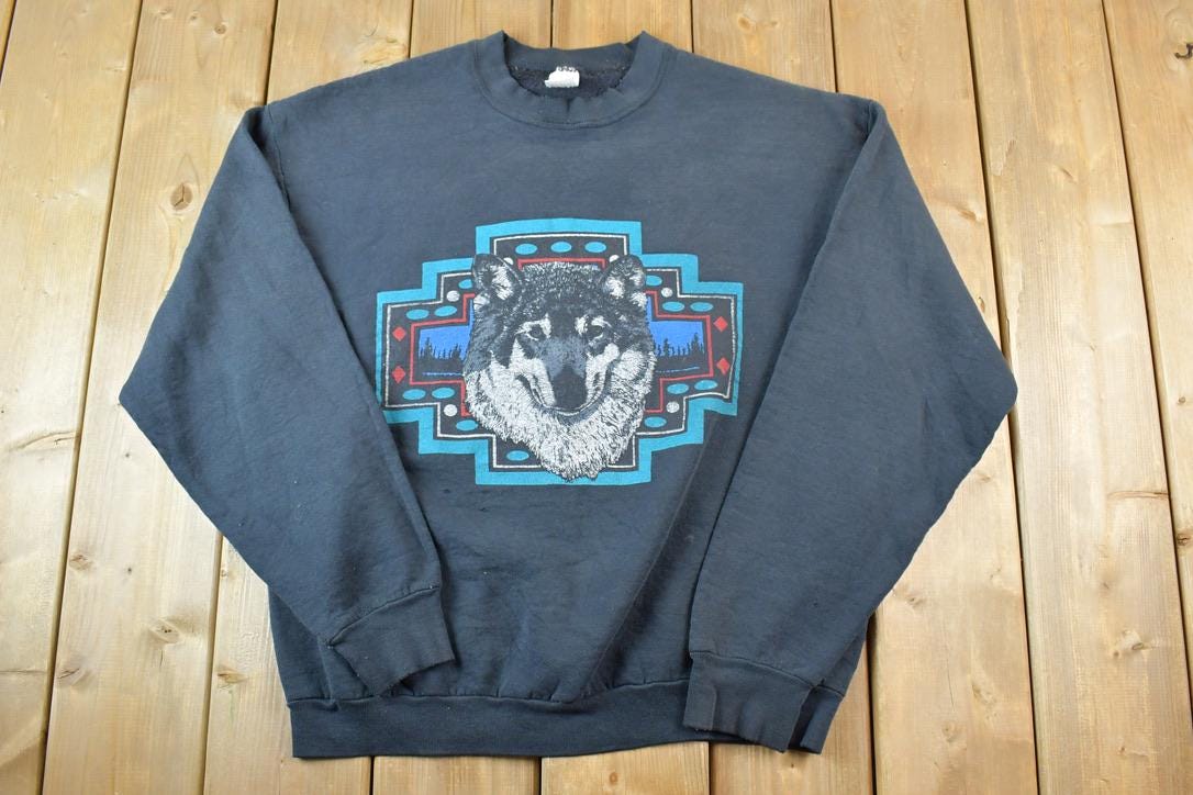 Vintage 1990s Aztec Wolf Outdoorsman Crewneck Sweatshirt