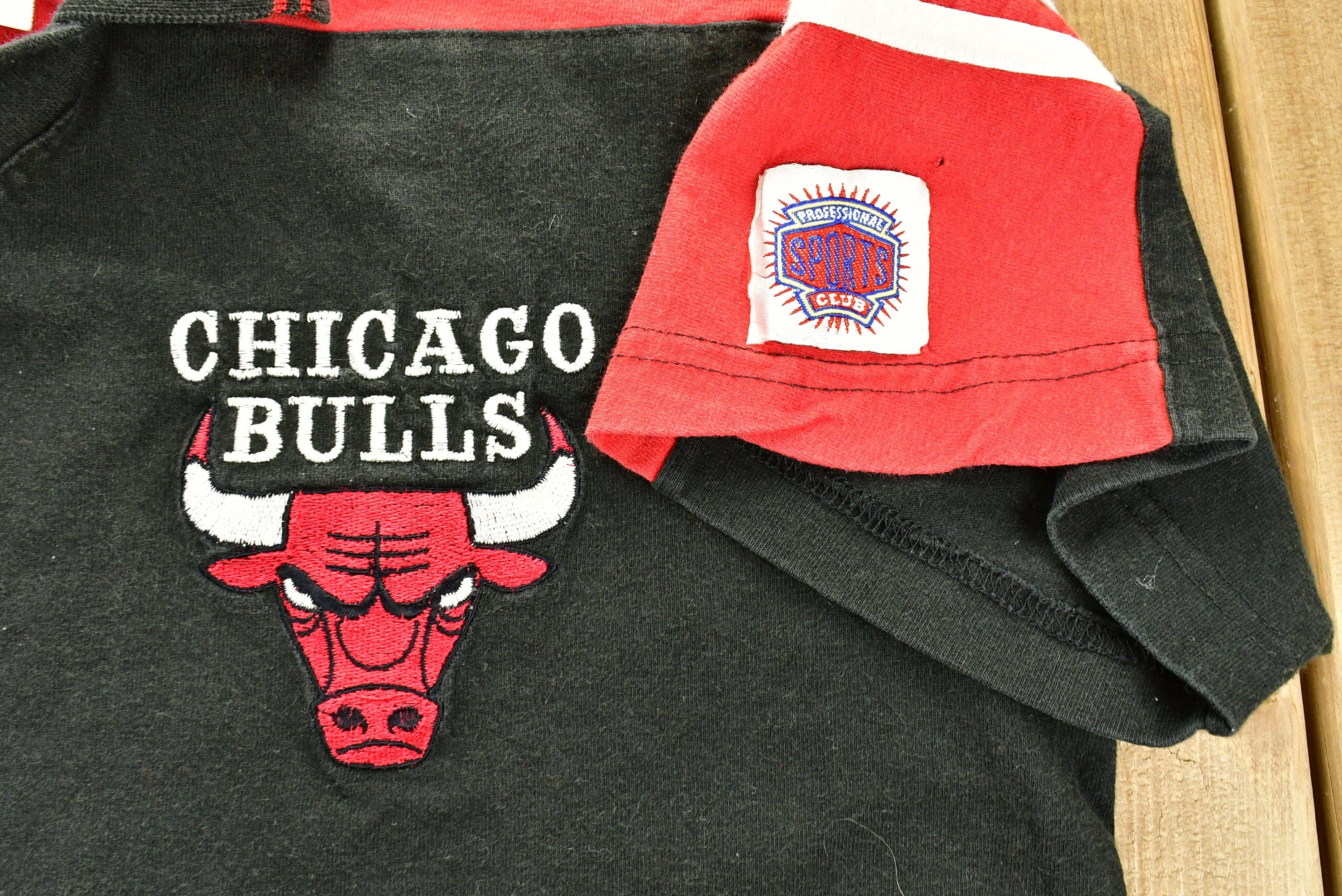 Vintage 1990s Chicago Bulls NBA Embroidered Polo Youth T-shirt