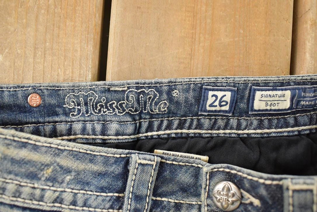 Vintage Deadstock Y2K Miss Me Bedazzled Low Rise Jeans Women's Size 26x31