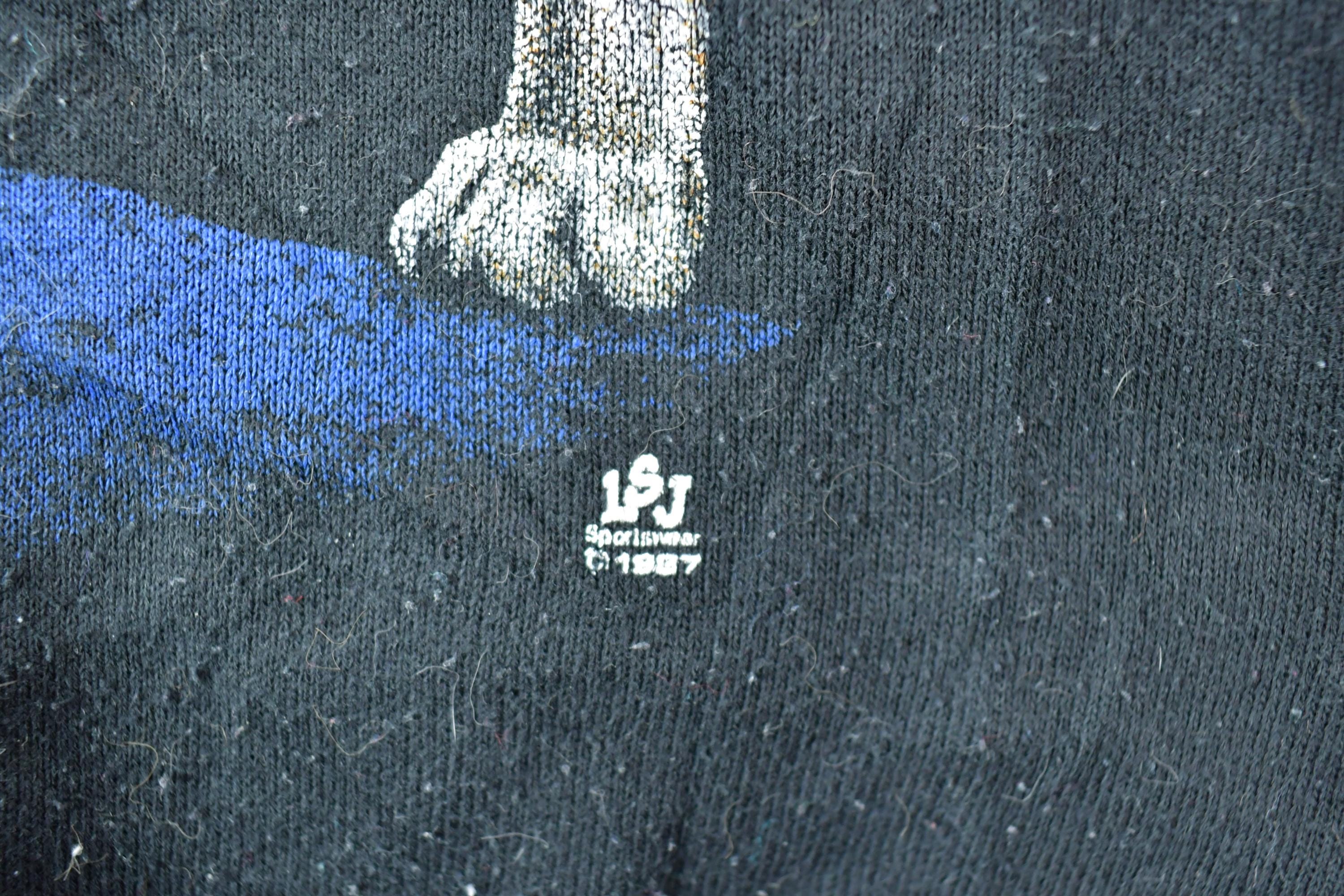 Vintage 1987 Wolf With Northern Lights Moon Theme Crewneck