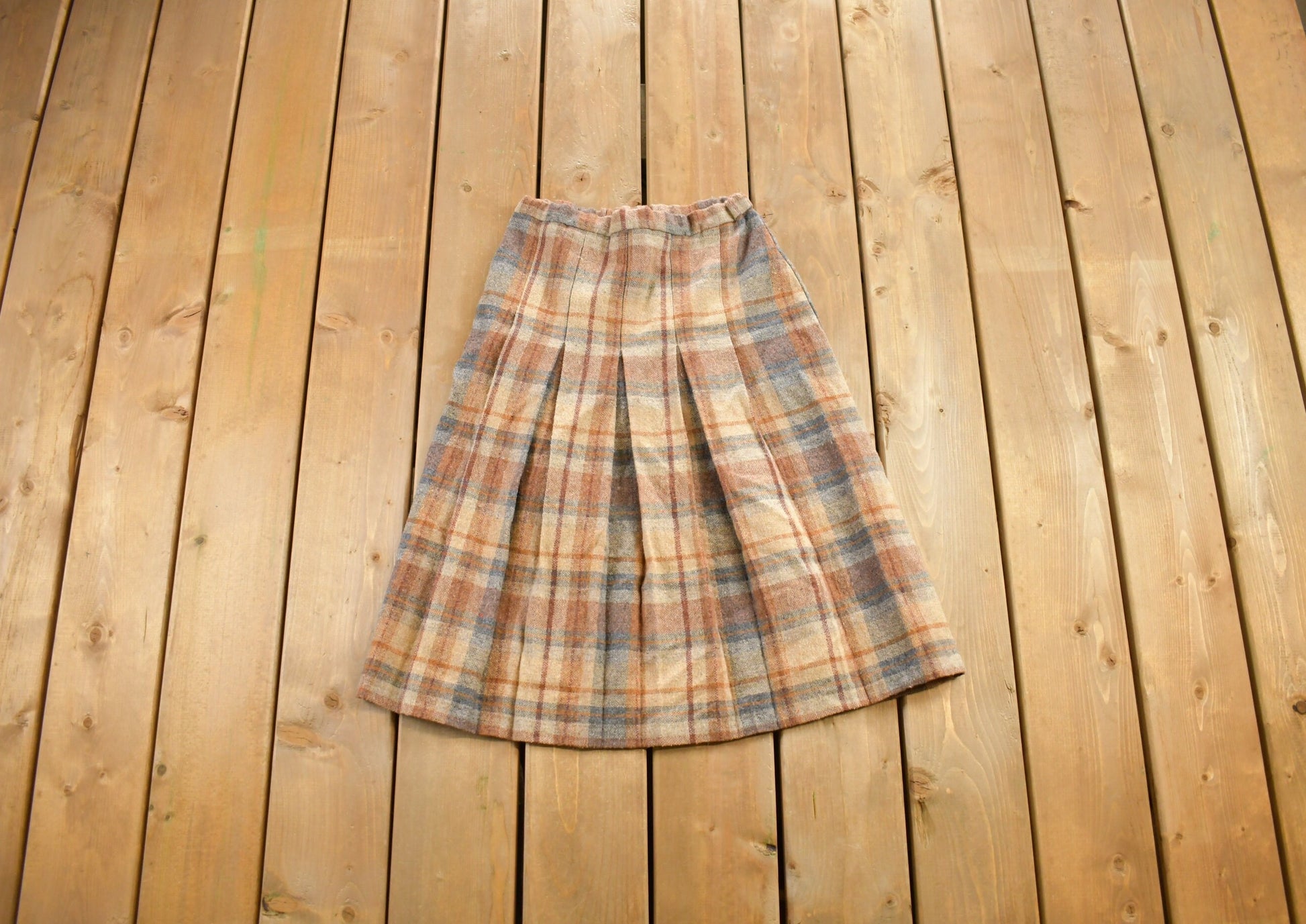 Vintage 1970s Rrrruss Plaid Skirt Size 28x28