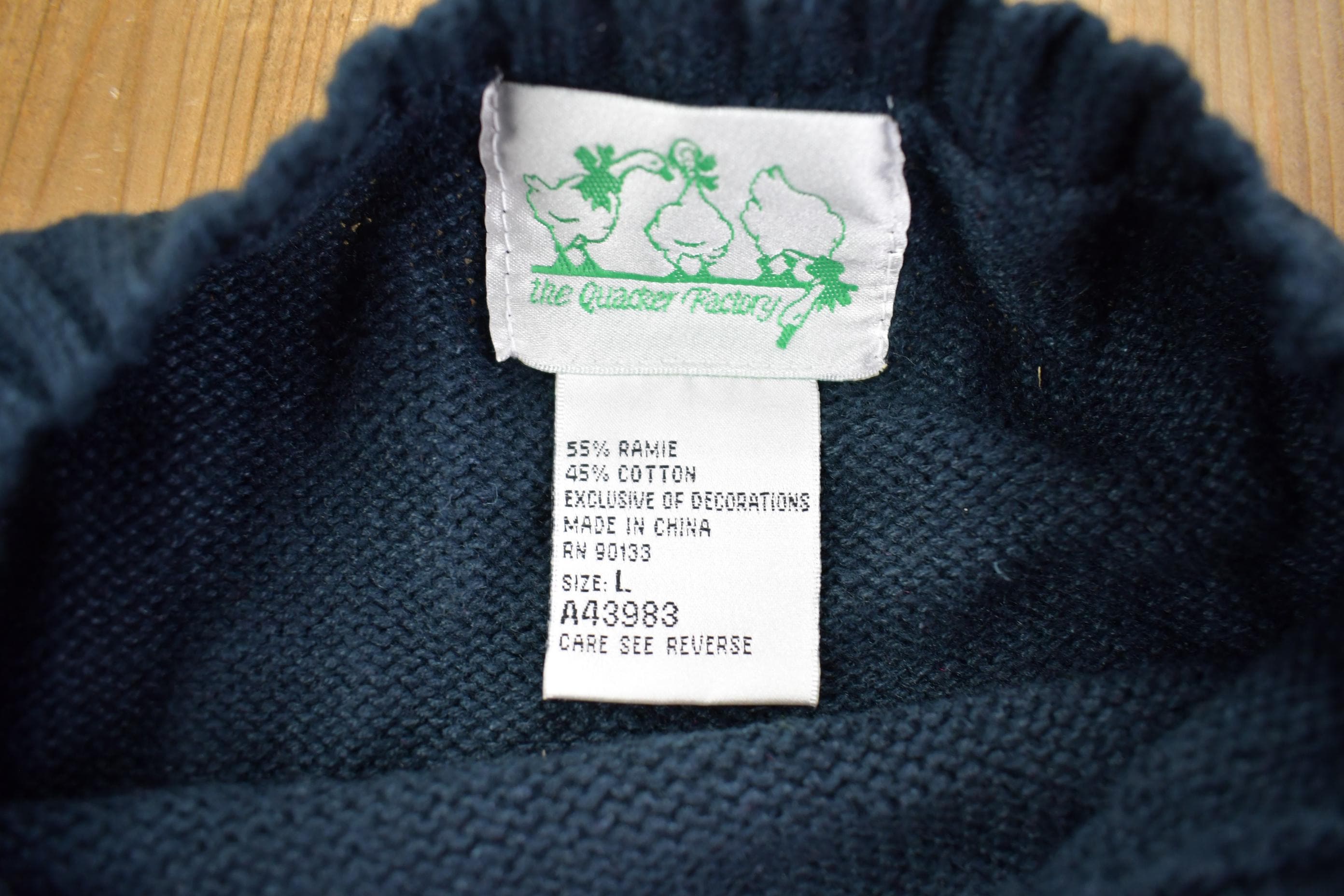 Vintage 1980s Short Sleeve Strawberry Cute Knit Crewneck Sweater