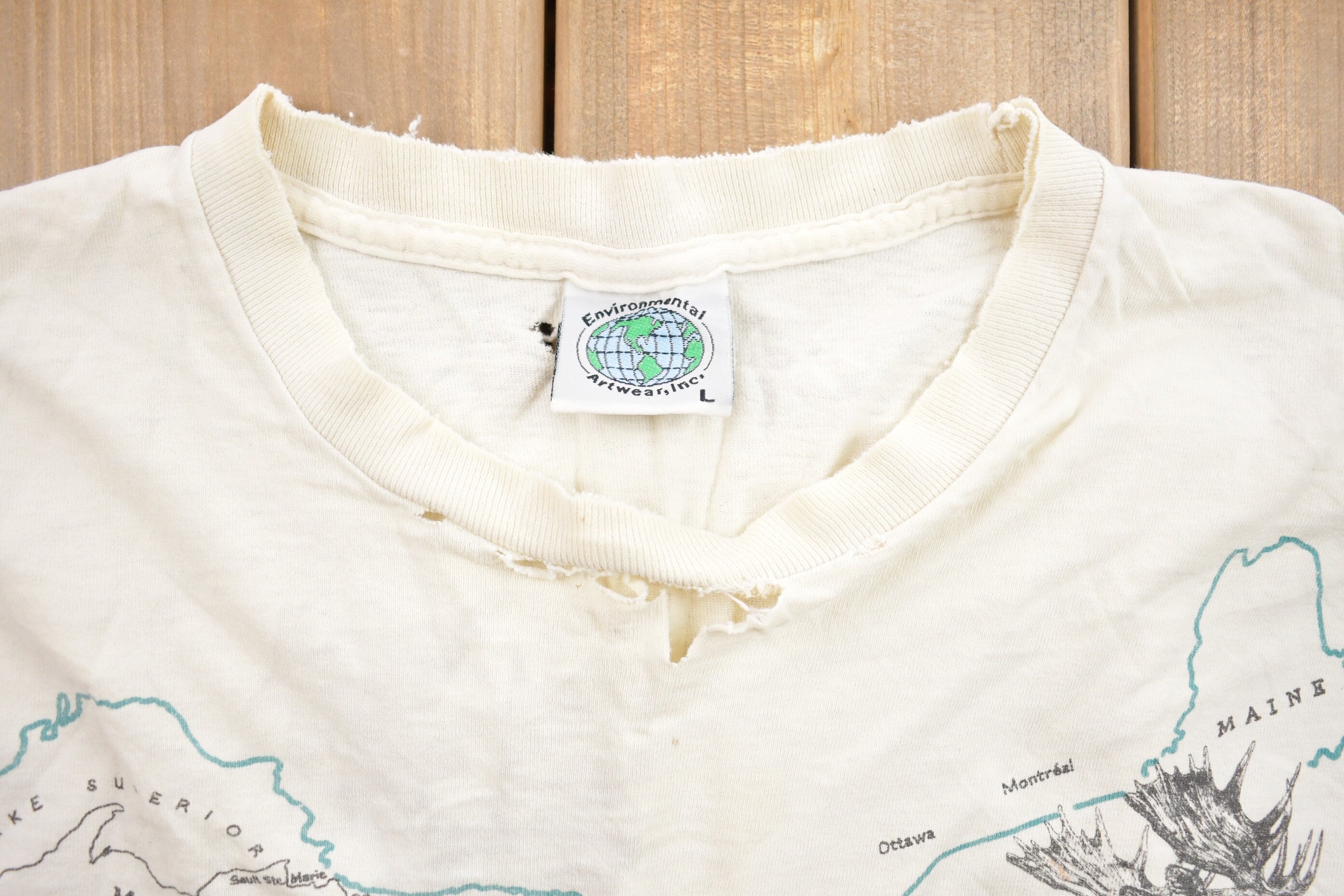 Vintage 1990s American Outback Apparel USA Map Animals Graphic T-Shirt