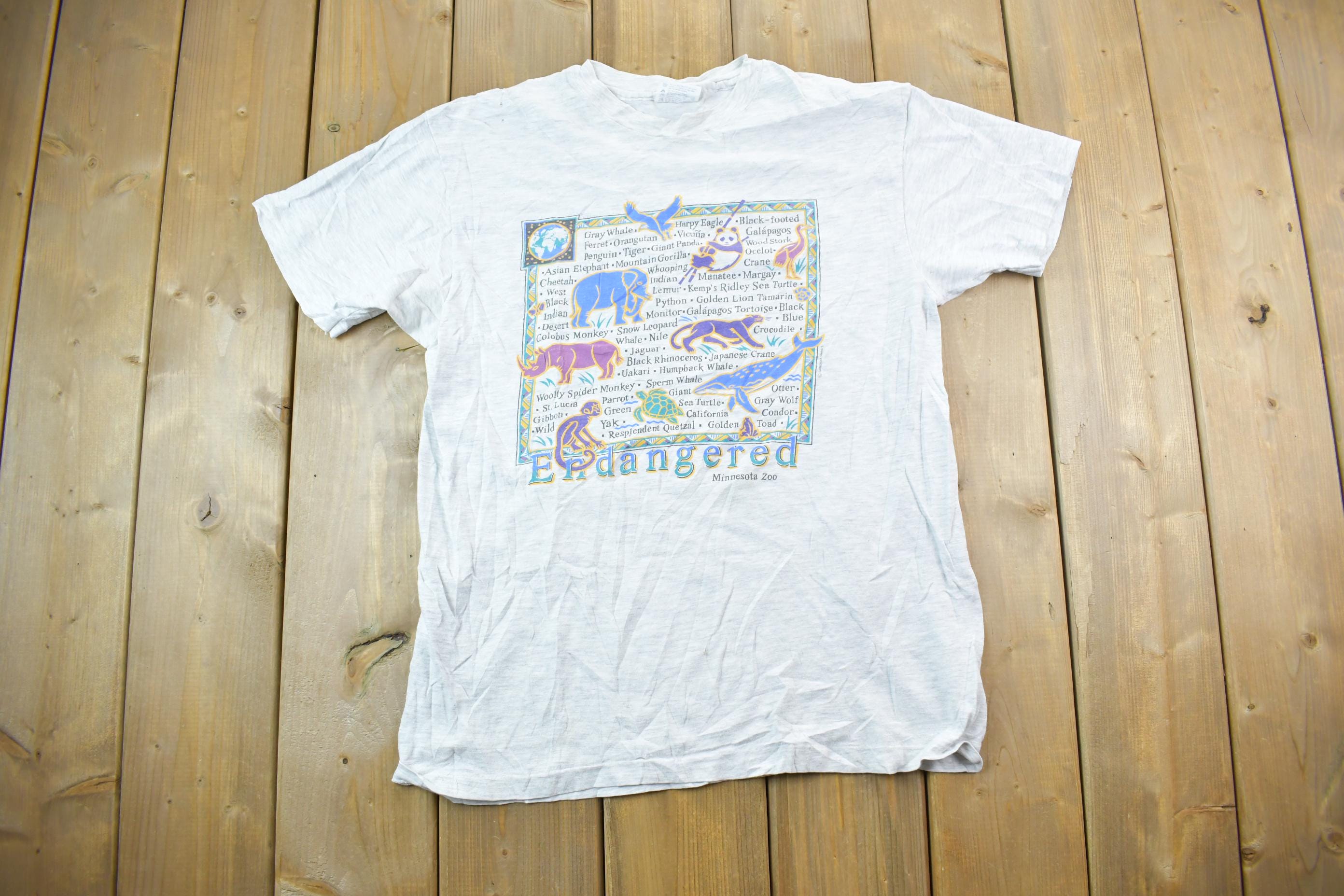 Vintage 1990s Minnesota Zoo Endangered Species Hanes Beefy T Souvenir T-Shirt