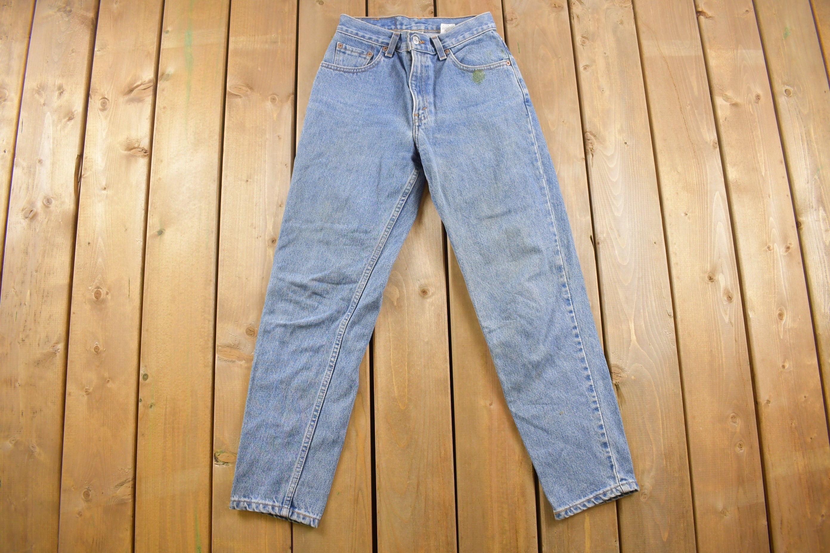 Vintage 1990s Levi's 550 Red Tab Denim Jeans Size 26 x 28