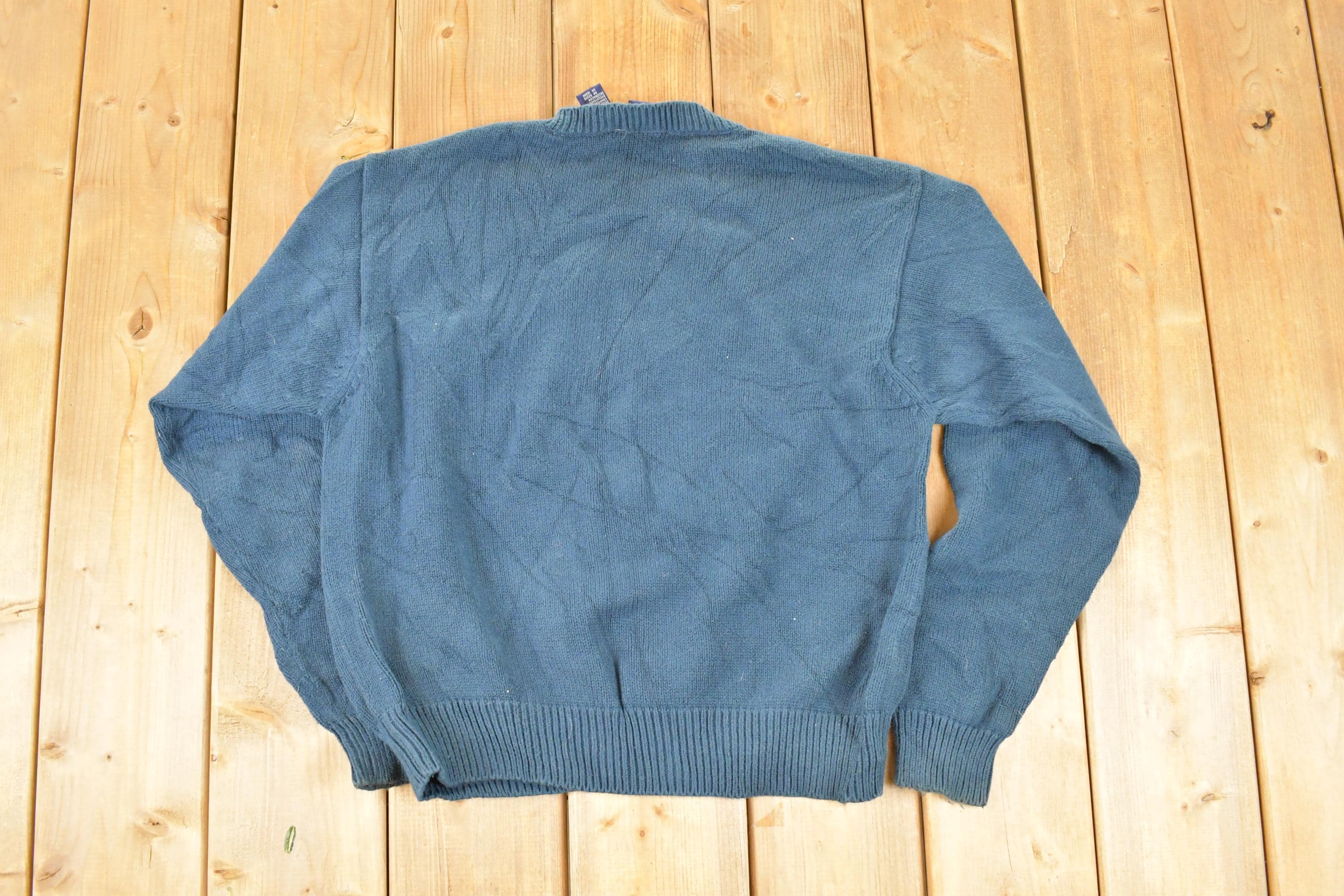 Vintage 1990s Liz Sport Embroidered Flower Bunch Knit Crewneck Sweater Women's M / 90s Knitted Sweatshirt / Vintage Preppy Knits