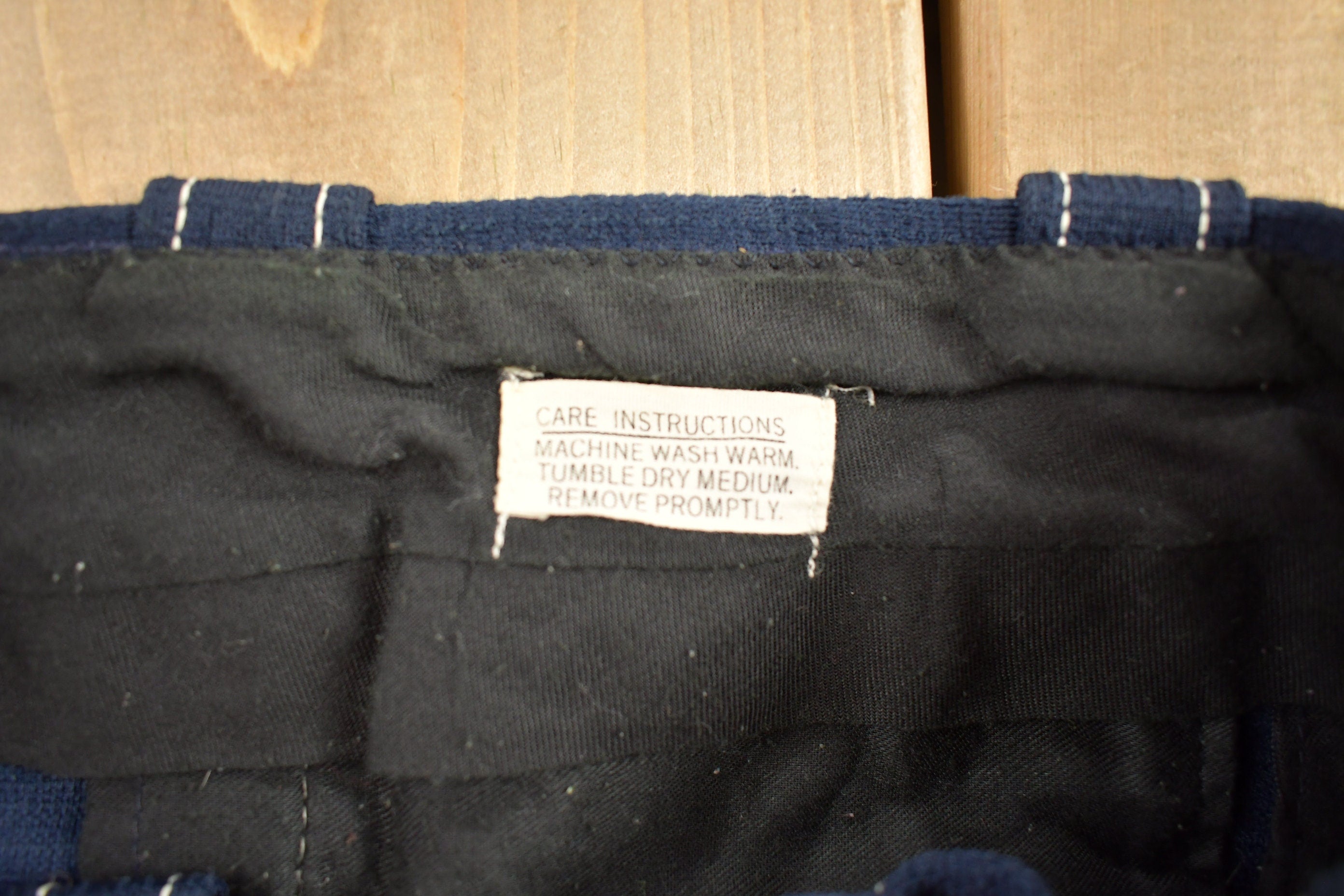 Vintage 1990s Navy Blue Contrast Stitching Wool Trousers Size 31 x 25 / 1990s Wool Pants / Women's Trousers / Vintage Workwear / Wool Pants