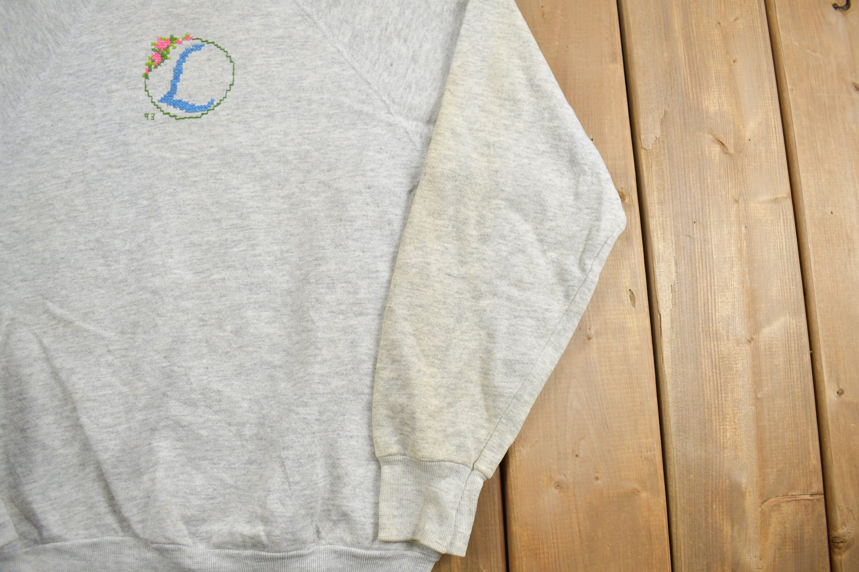 Vintage 1990s Embroidered L Crewneck Sweatshirt