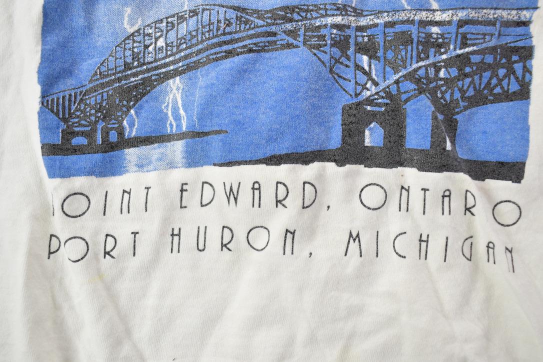 Vintage 1990s Bluewater Bridges Souvenir T-Shirt