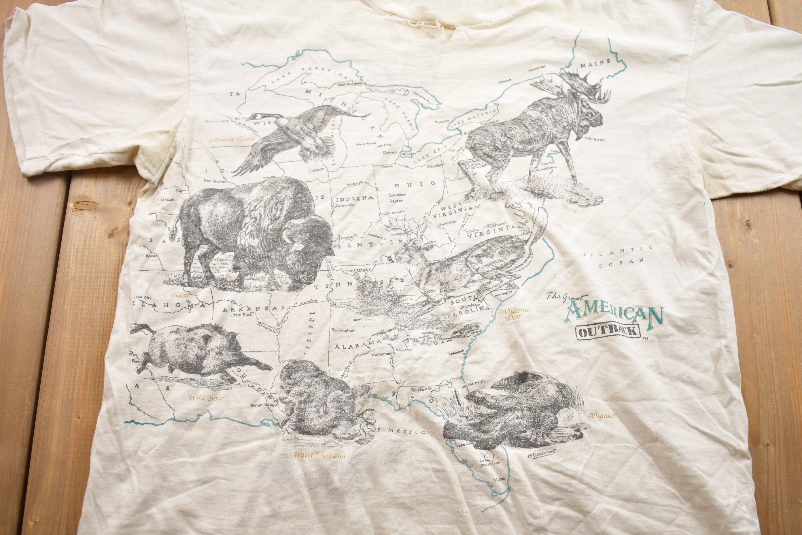 Vintage 1990s American Outback Apparel USA Map Animals Graphic T-Shirt