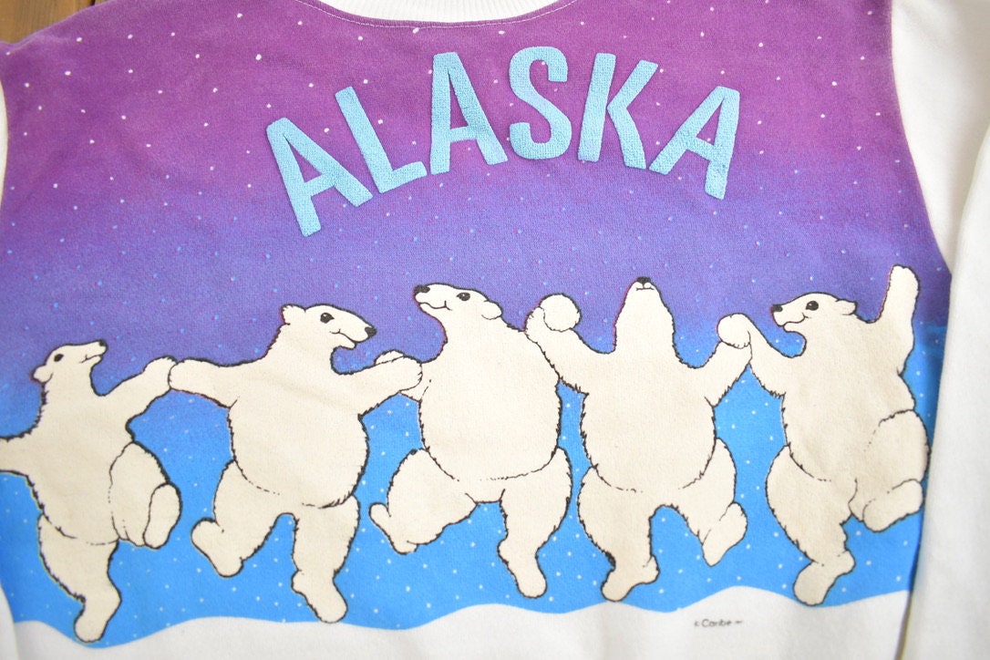 Vintage 1990s Alaska Dancing Polar Bears Souvenir Travel Crewneck Sweatshirt Made In USA