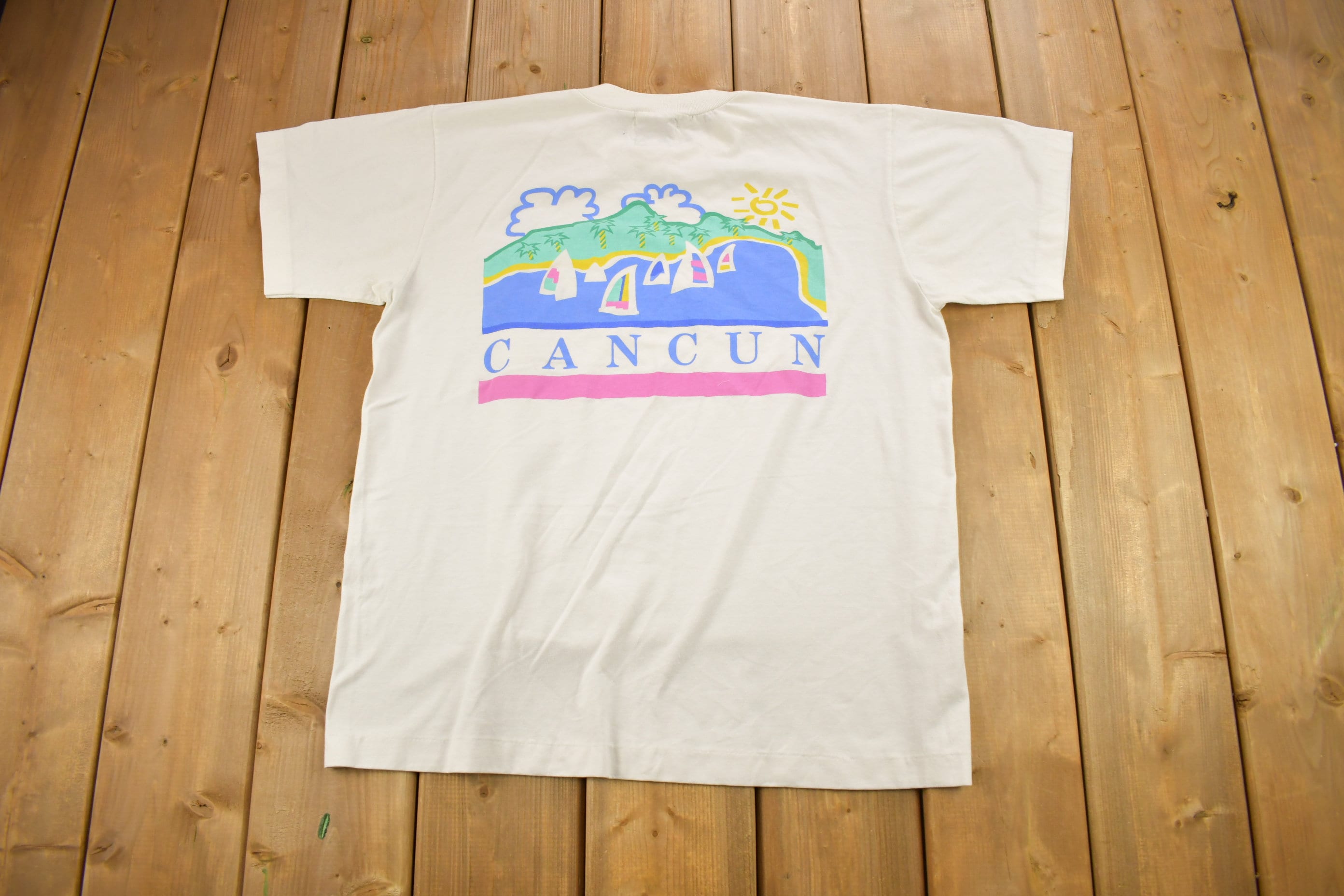 Vintage 1990s Cancun Mexico Graphic Souvenir T Shirt