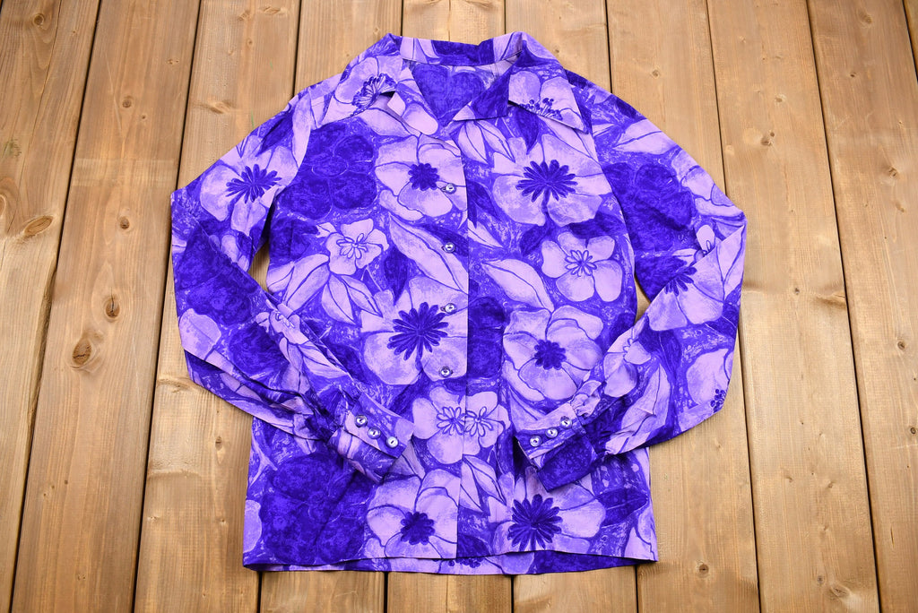 Vintage 1970s Monochromatic Floral Hawaiian Button-Up Blouse