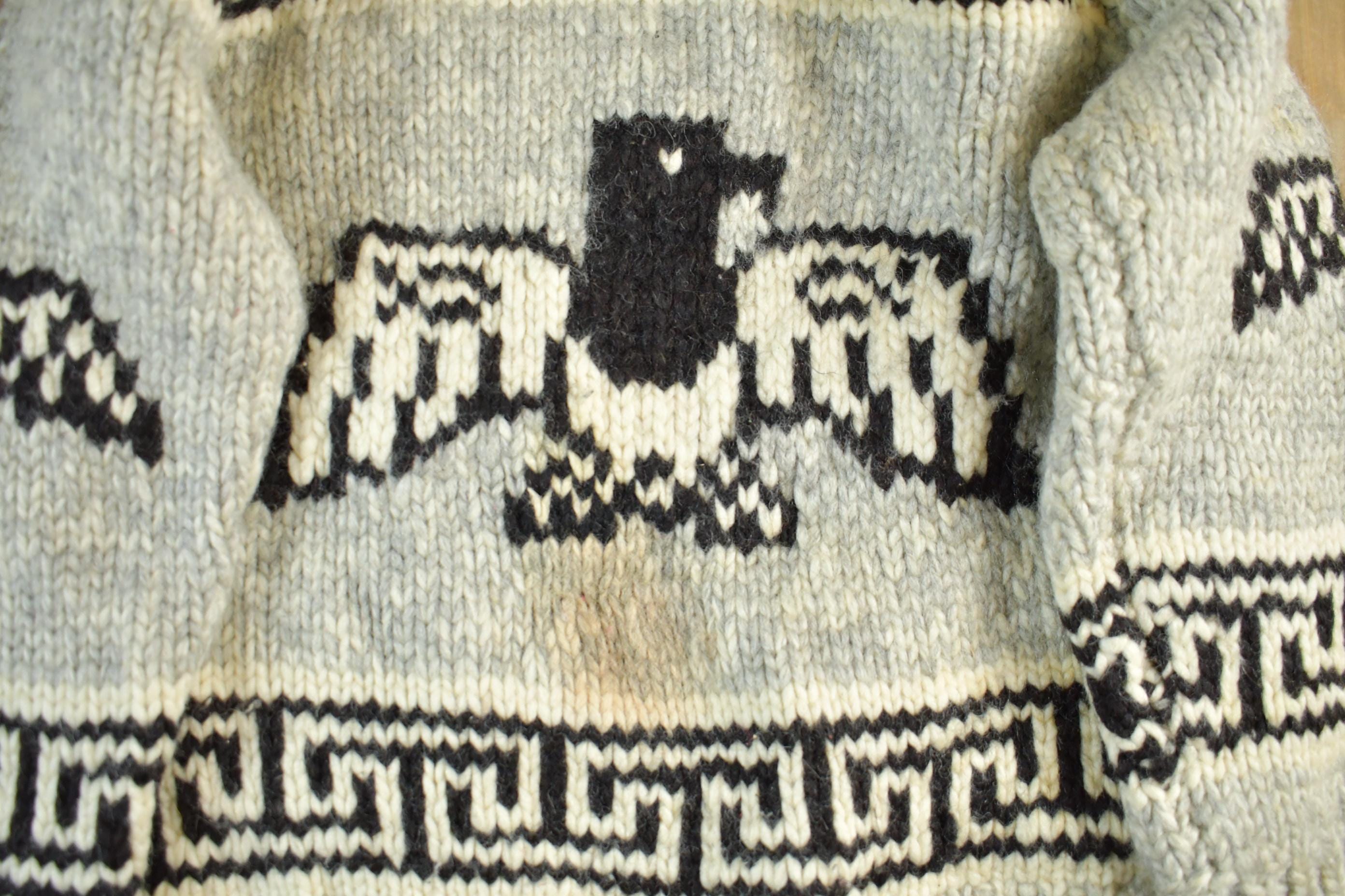 Vintage 1960s 1970s Hand-Knit Eagle Theme Cowichan Sweater Adult Small