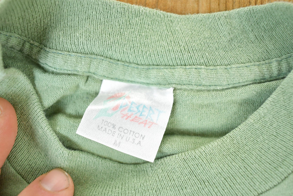 Vintage 1990s Arizona Cactus Cartoon Embroidered Letters Souvenir T-Shirt Mens M