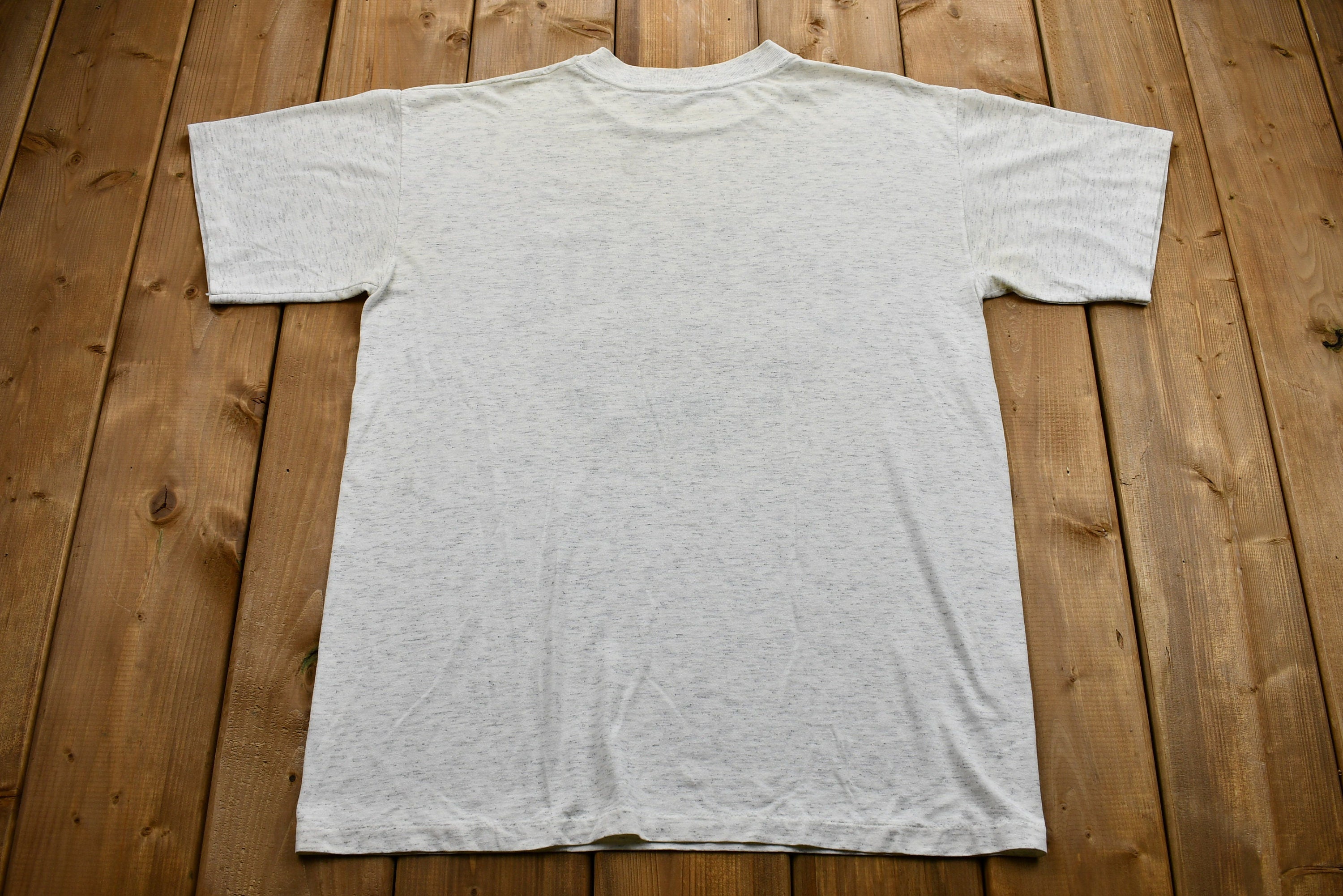 Vintage 1990s Canada Strong and Free Graphic T-Shirt