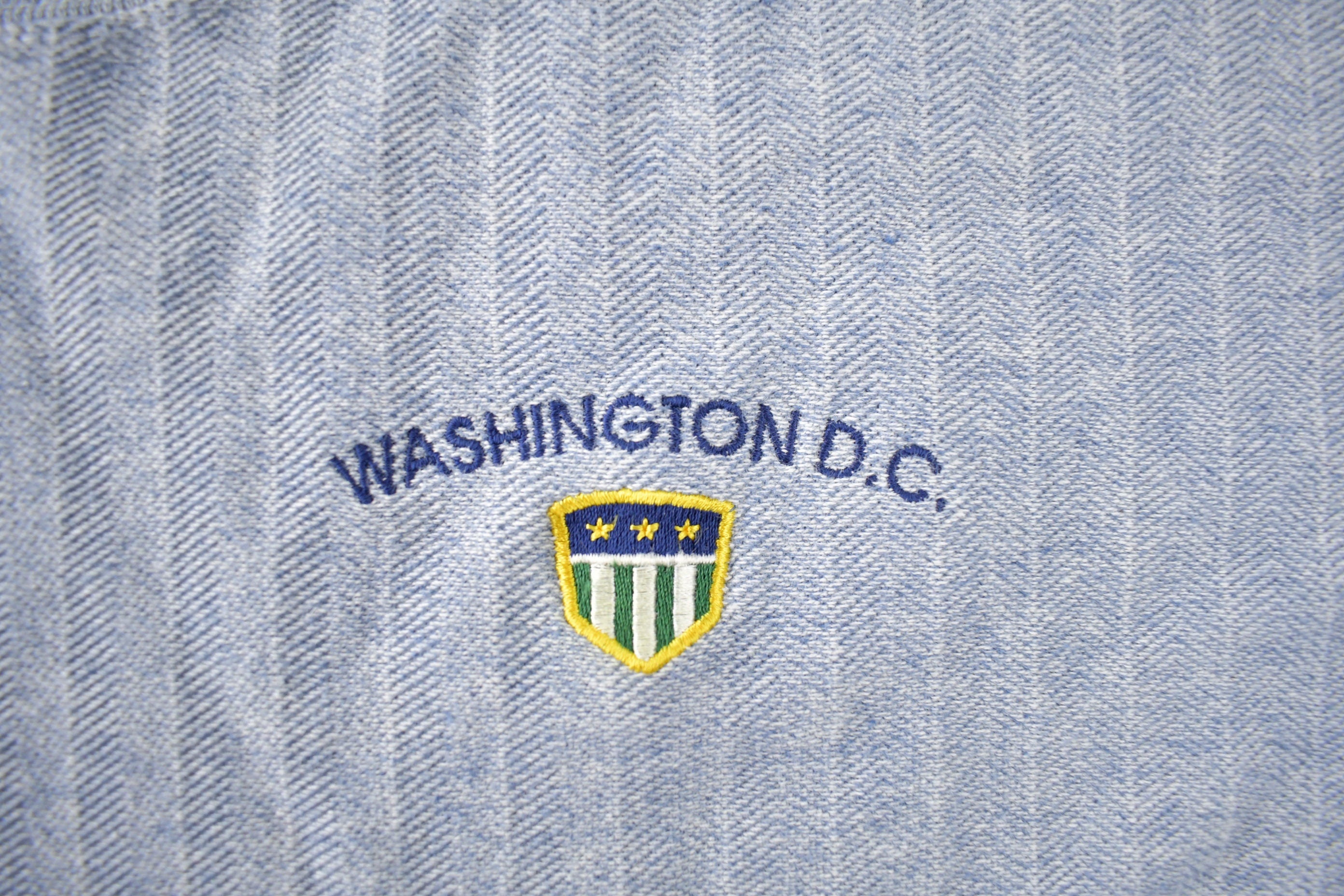 Vintage 1980s Washington DC Pattern Embroidered Souvenir Travel T Shirt Made In USA