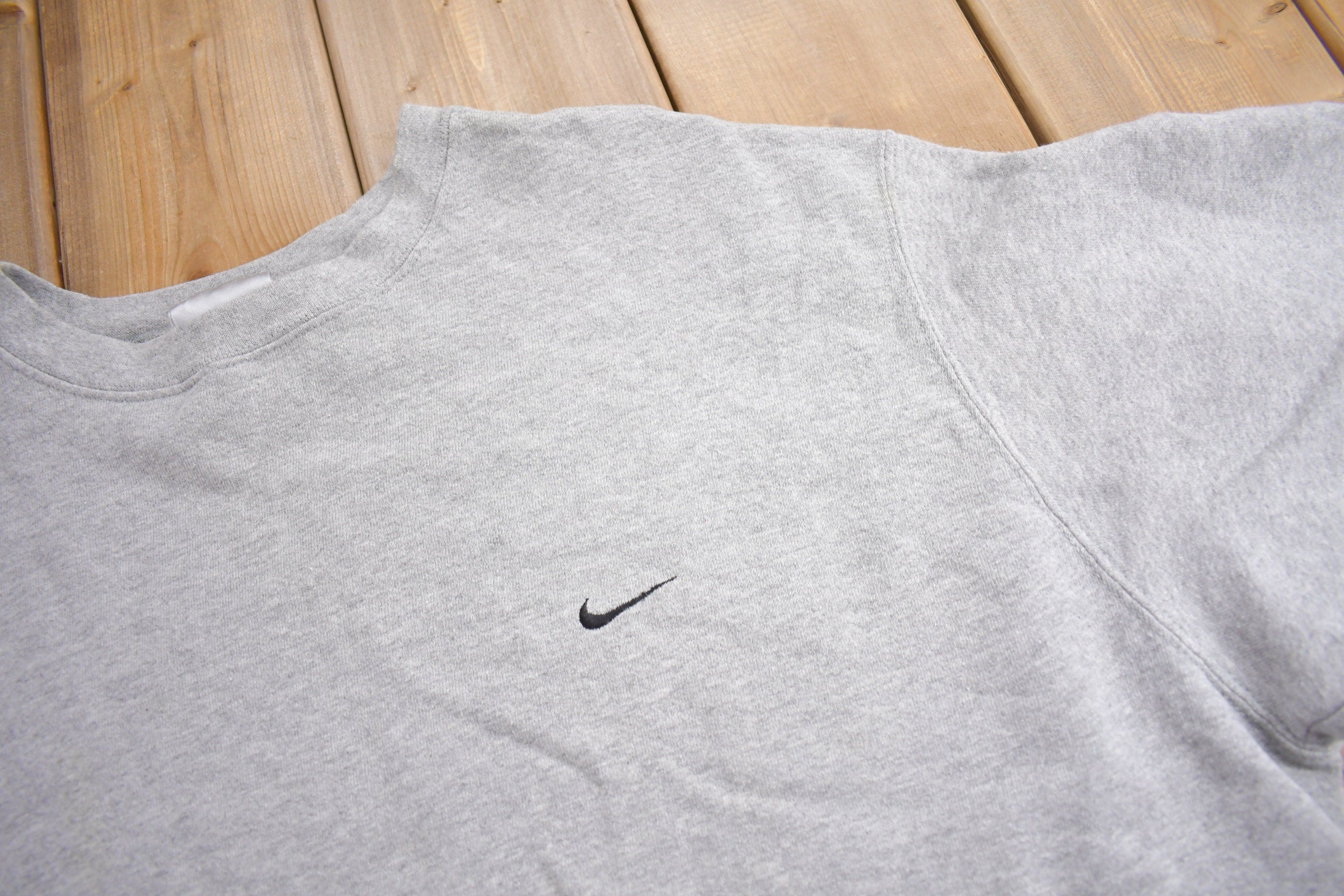 Vintage Y2K Nike Heather Grey Embroidered Mini Swoosh Crewneck Sweatshirt