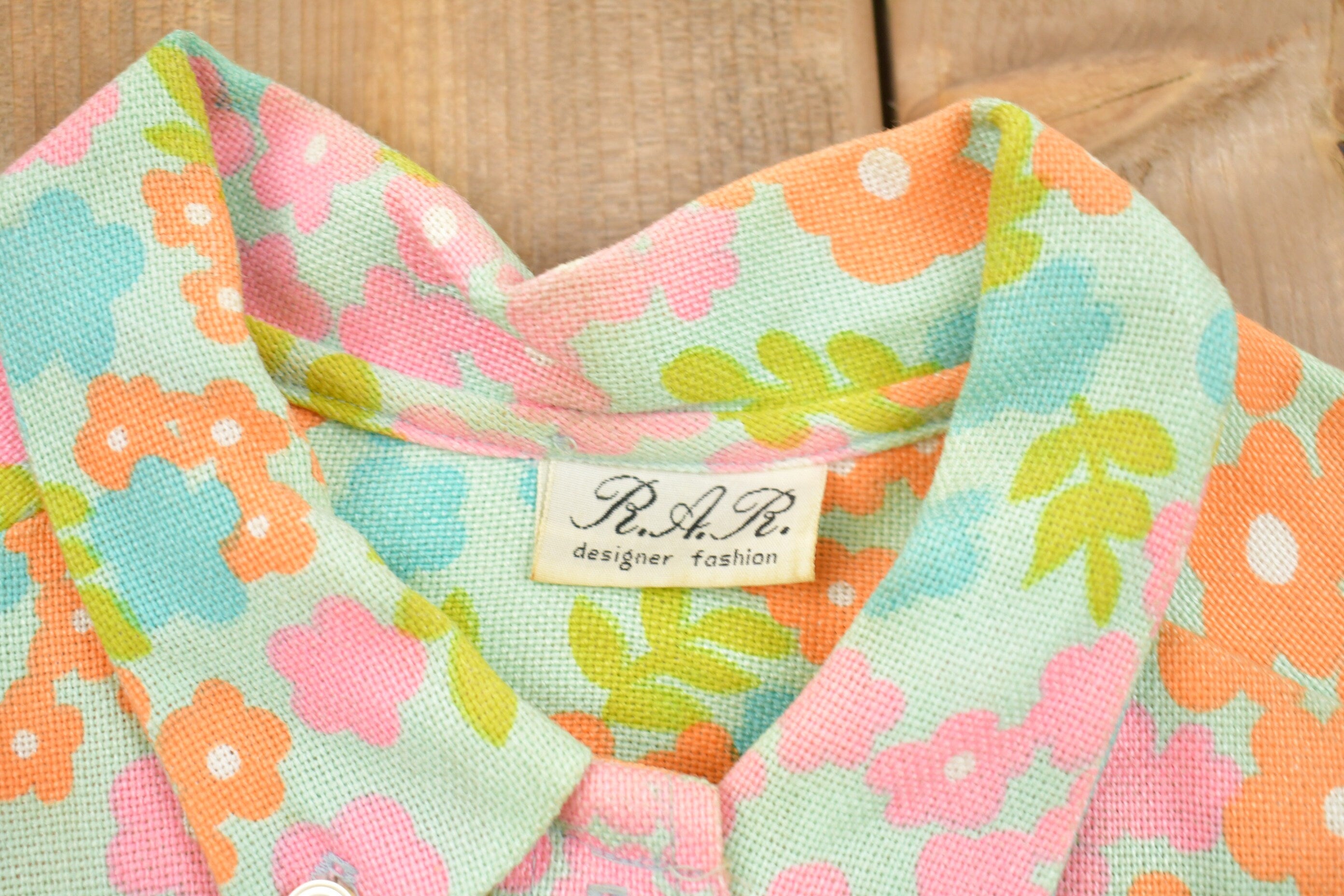 Vintage 1960s RAR Floral All Over Print Button Up Shirt