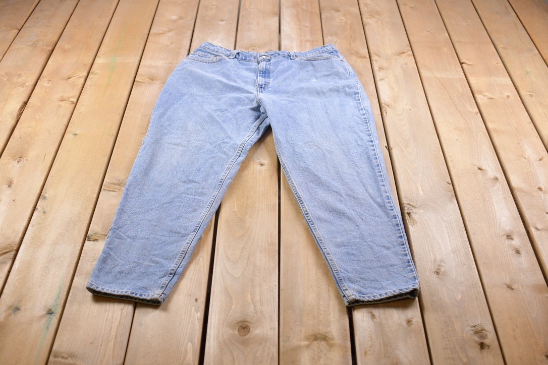 Vintage 1990s Levi's 550 Red Tab Denim Jeans Size 34 x 31