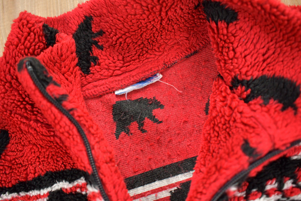 Vintage 1990s Bear & Wilderness Theme All Over Print Fleece Sweater /