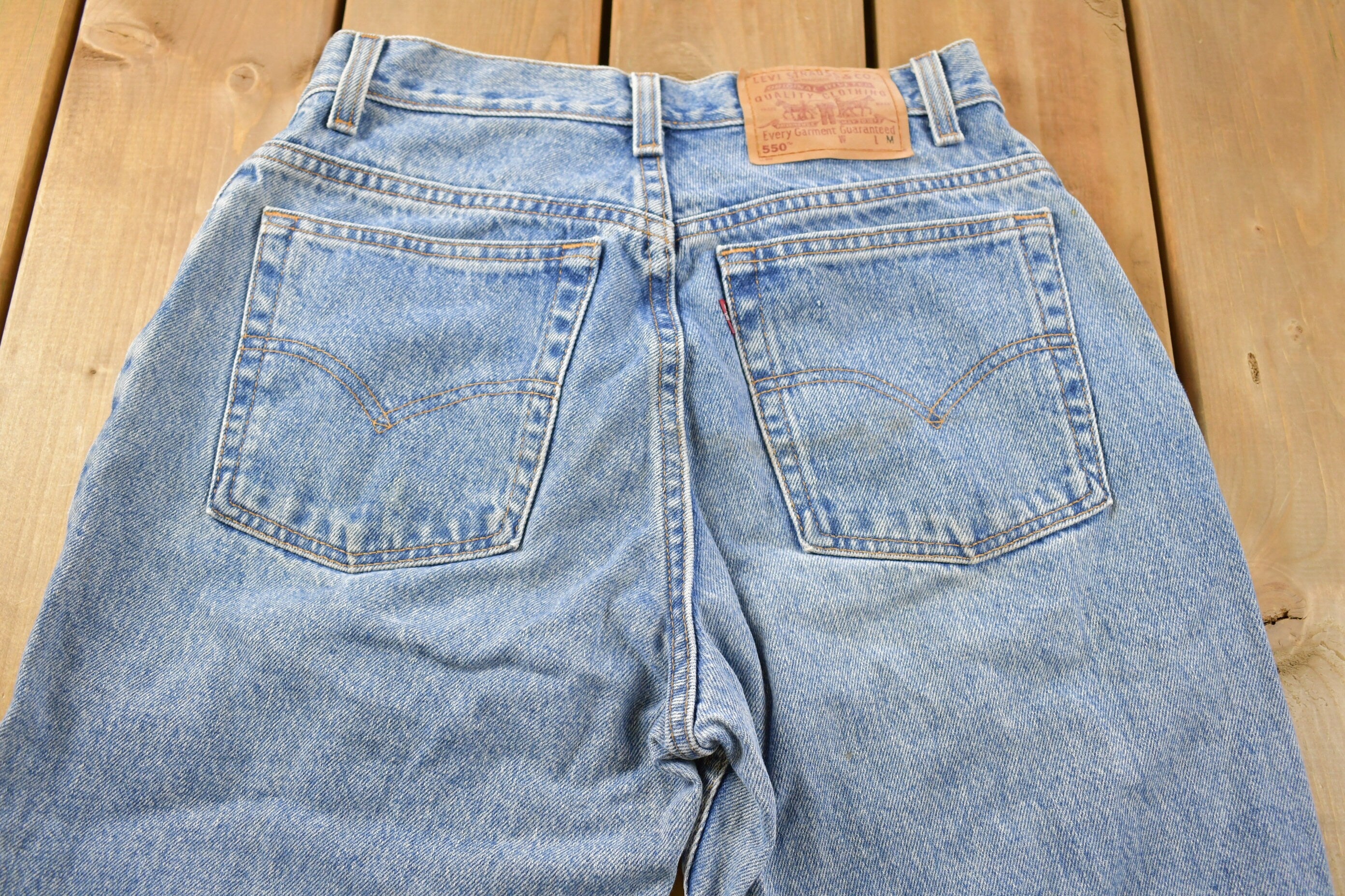 Vintage 1990s Levi's 550 Medium Wash Women's Jeans Size 30 x 27