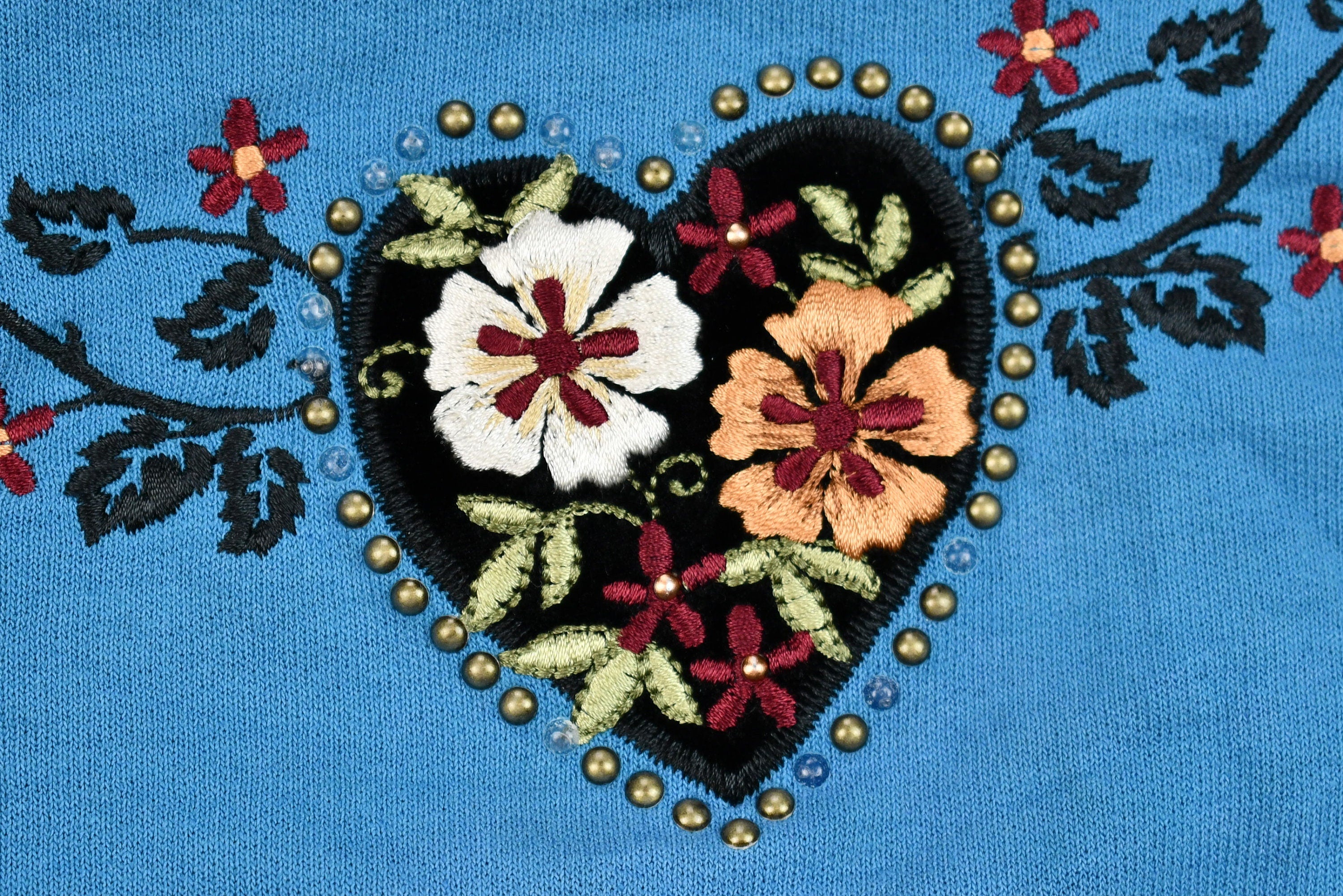 Vintage 1990s Floral Heart Embroidered Double Crewneck Sweatshirt