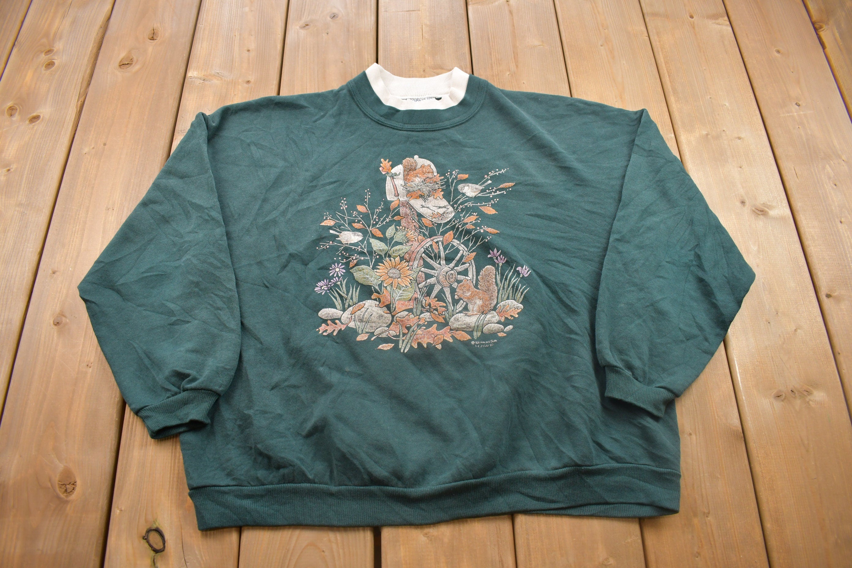Vintage 1990s Morning Sun Cute Squirrel Crewneck Sweatshirt