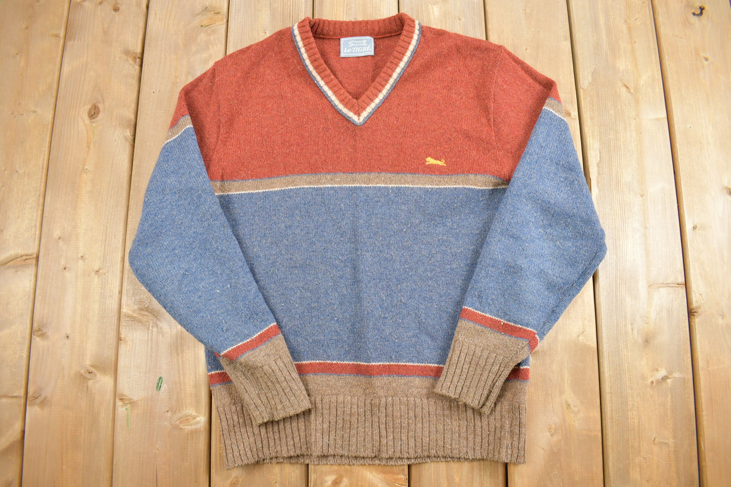 Vintage 1980s Le Tigre Knit V Neck Sweater / Vintage 80s Pullover / Striped / Sweatshirt / 80s Clothing