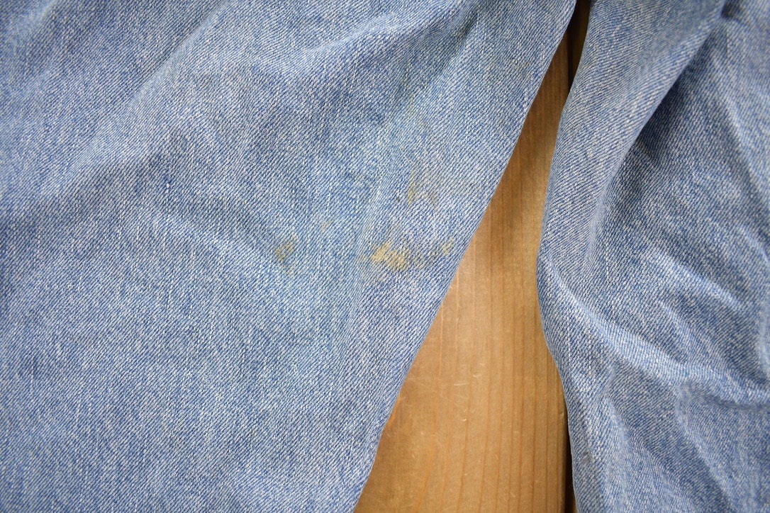 Vintage 1990s Levi's 550 Red Tab Jeans Size 32 x 38.5