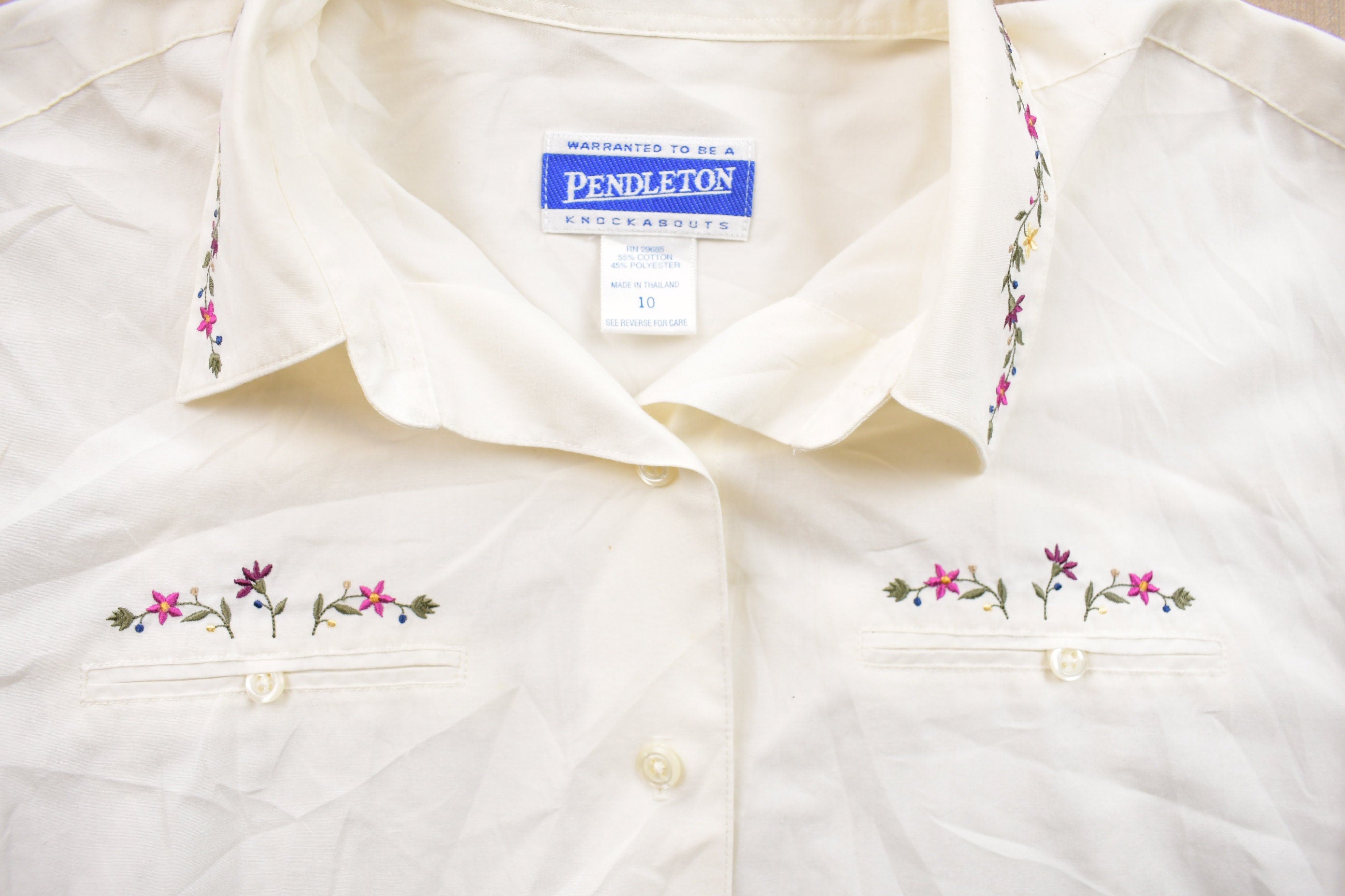 Vintage 1990s Pendleton Small Floral Accents Button Up Shirt