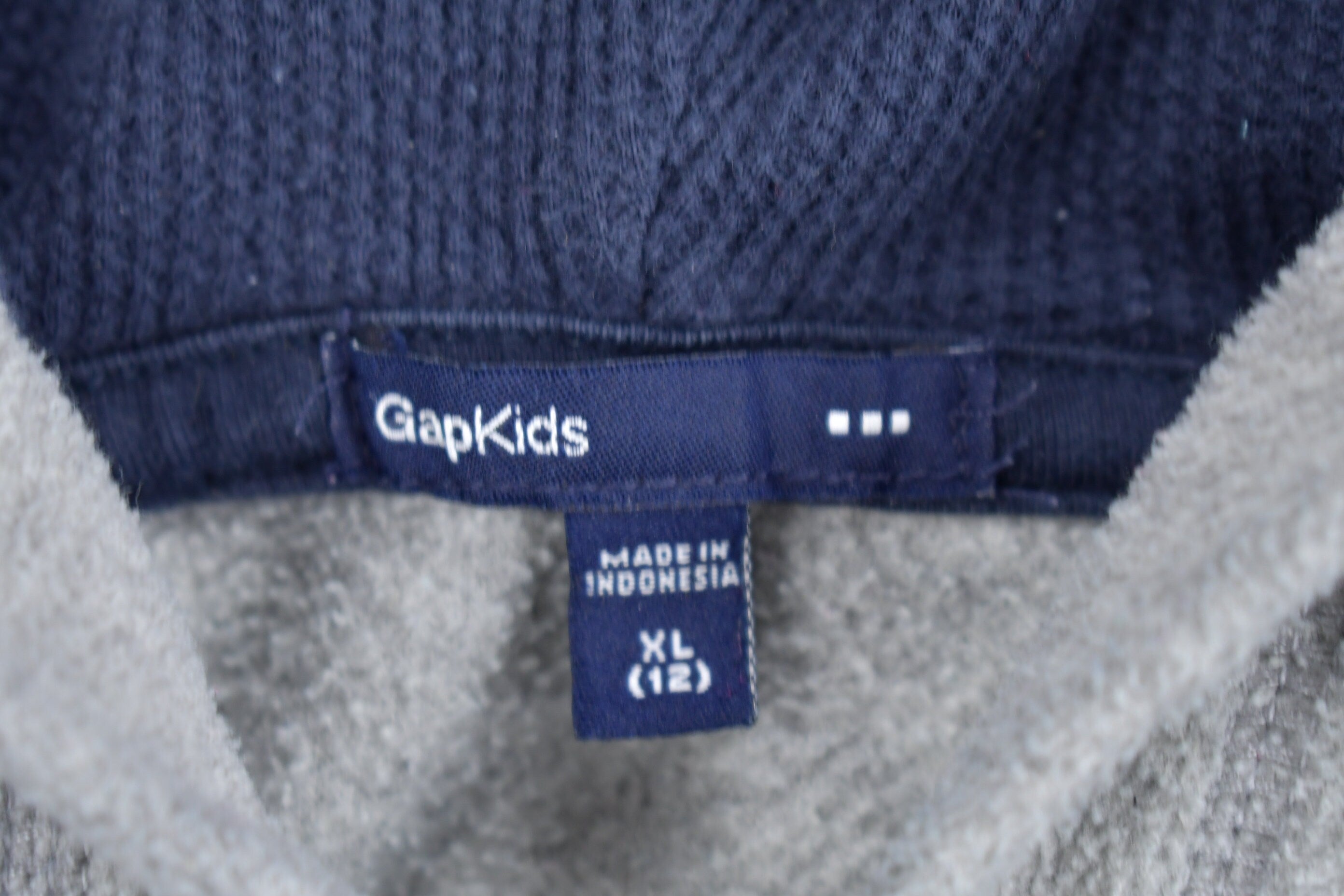 Vintage 1990s GAP Kids Embroidered Fleece Hoodie
