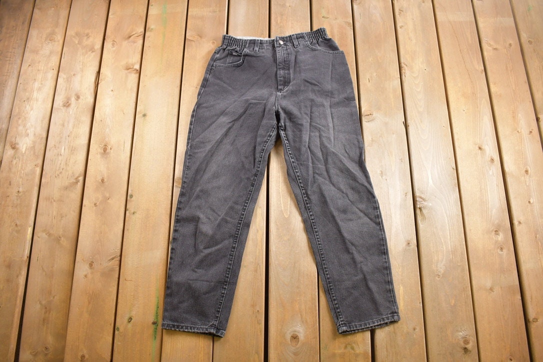 Vintage 1990s LEE Black Tapered Mom Jeans
