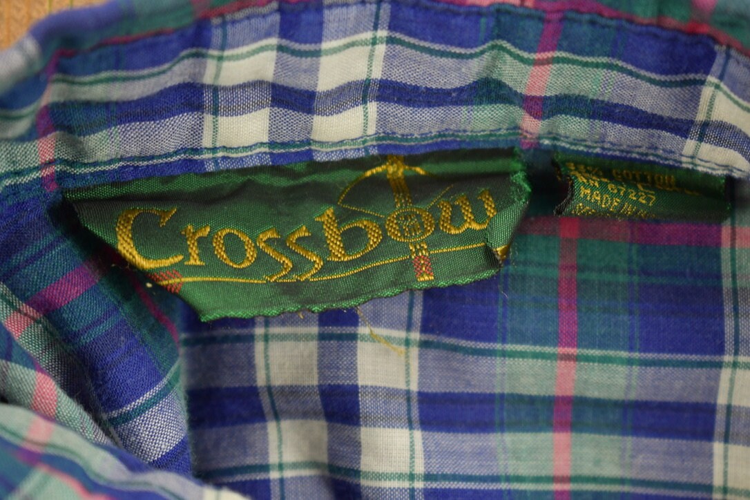 Vintage 1990s Crossbow Plaid Button Up Short Sleeve Shirt