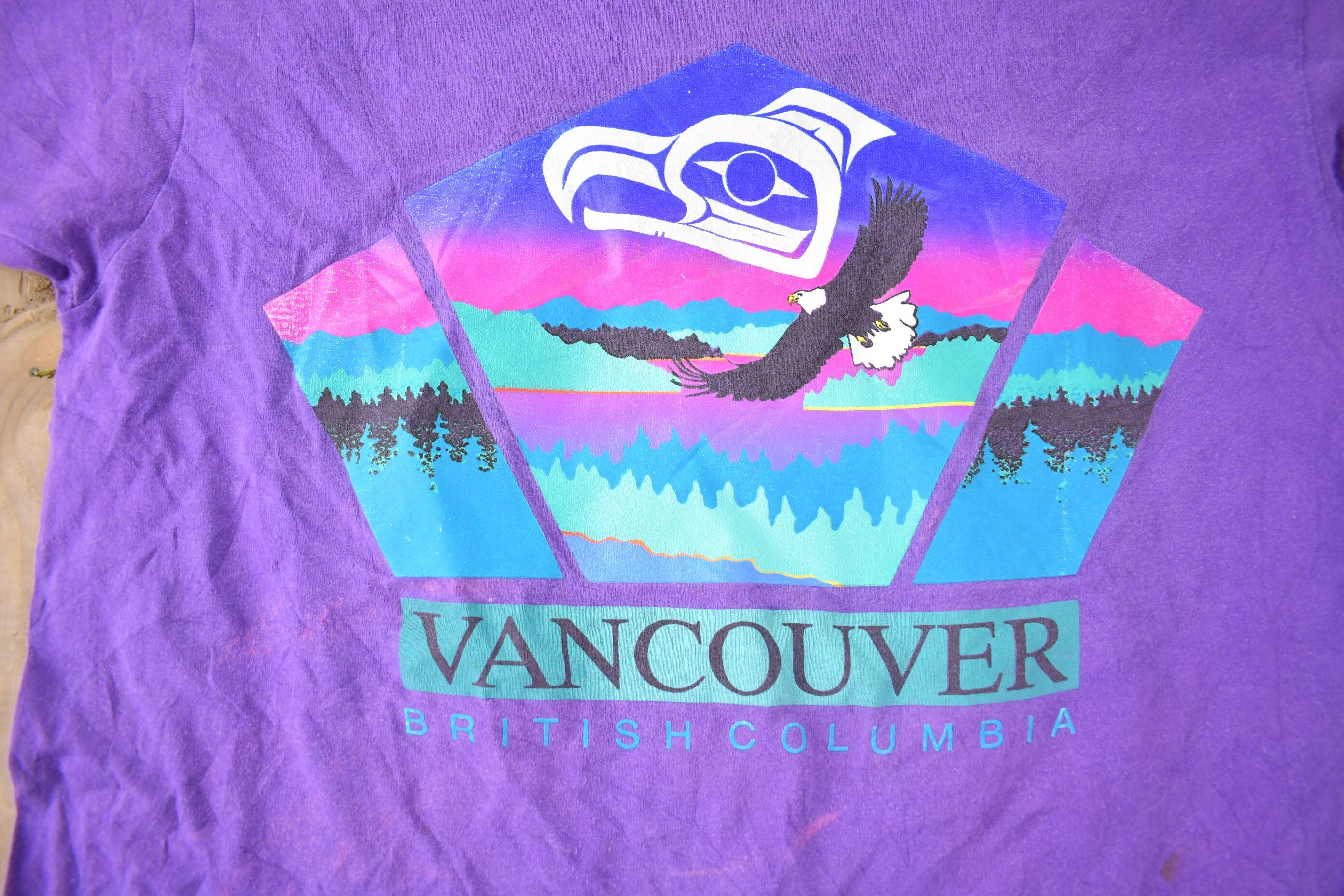 Vintage 1990s Vancouver Canada Souvenir Travel T Shirt Made In Canada