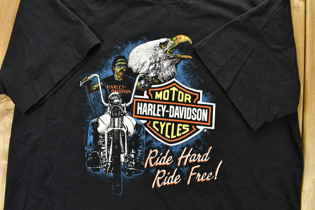 Vintage 1990s Harley Davidson Motorcycles Niagara Falls T-Shirt