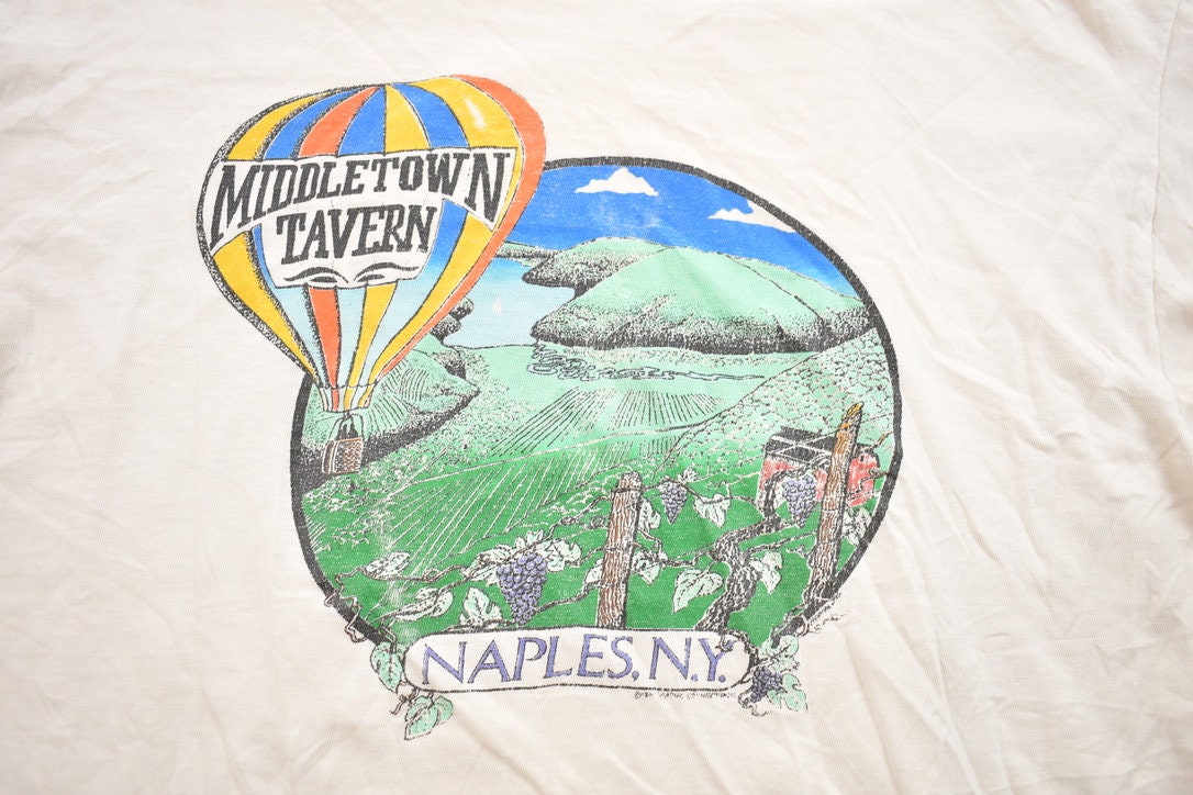 Vintage Middletown Tavern Naples New York 1990s Souvenir T Shirt