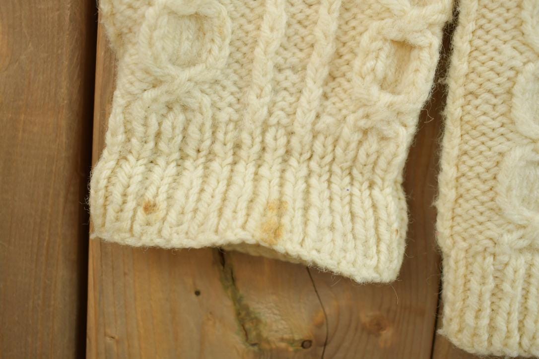 Vintage 1990s 100% Wool Cable Knit Cardigan Sweater / Vintage Cardigan / Button Up / Heavy Weight / Collared Knit