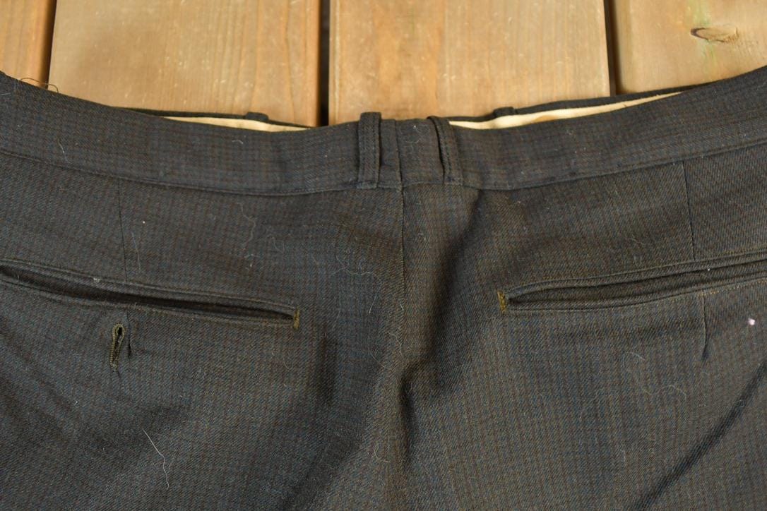 Vintage 1980's Wool Plaid Dress Pants Size 30 x 32 / 1980s Wool Pleated Pants / Streetwear / True Vintage / Vintage Workwear / Wool Pants