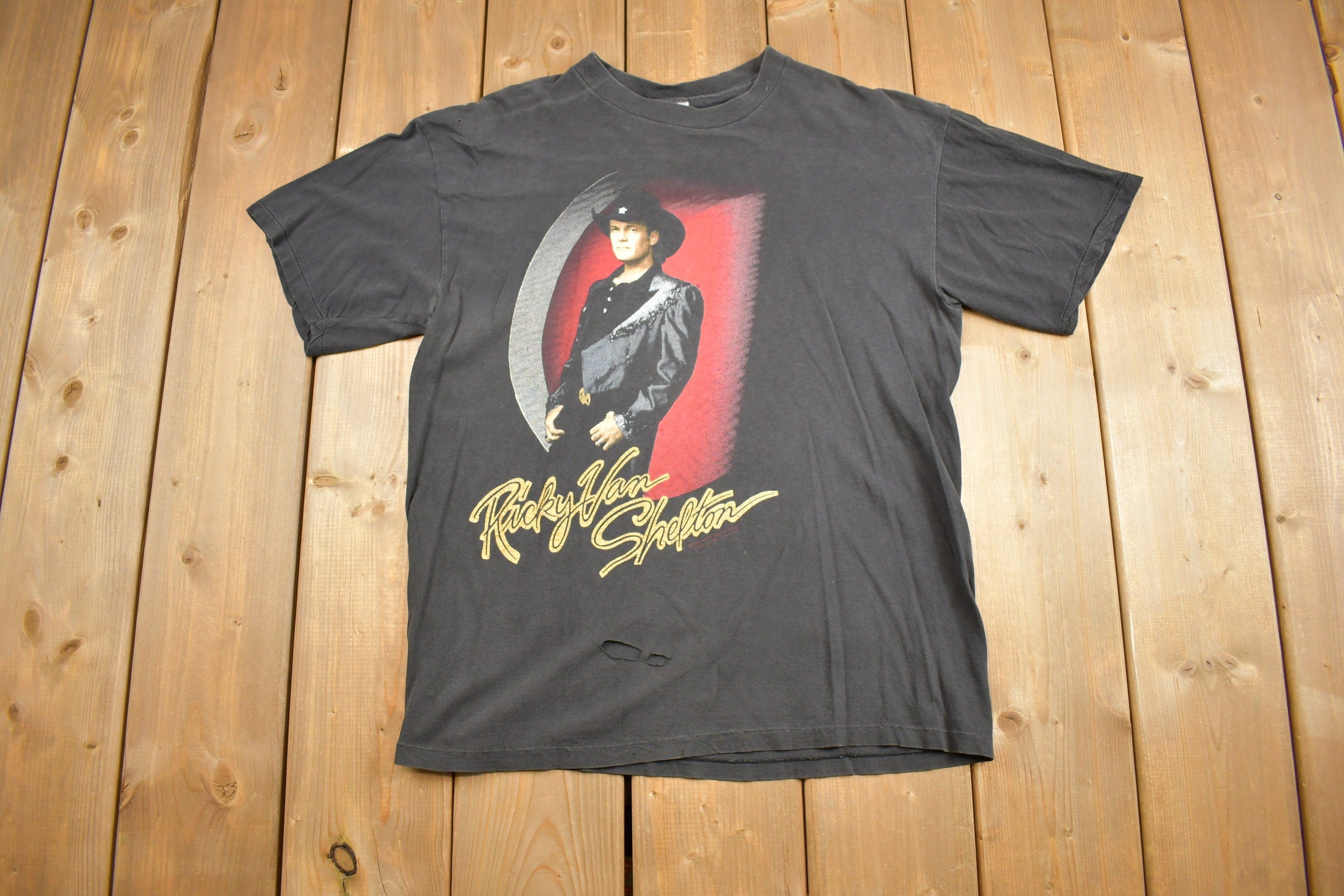 Vintage 1990 Ricky Van Shelton Entertainer Of The Year Country Music Graphic T-Shirt