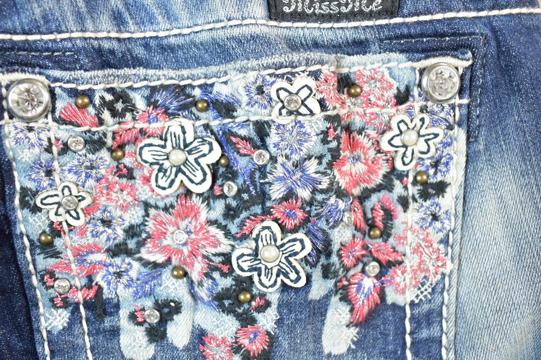 Vintage Y2K Miss Me Bedazzled Low Rise Jeans Size 26x31
