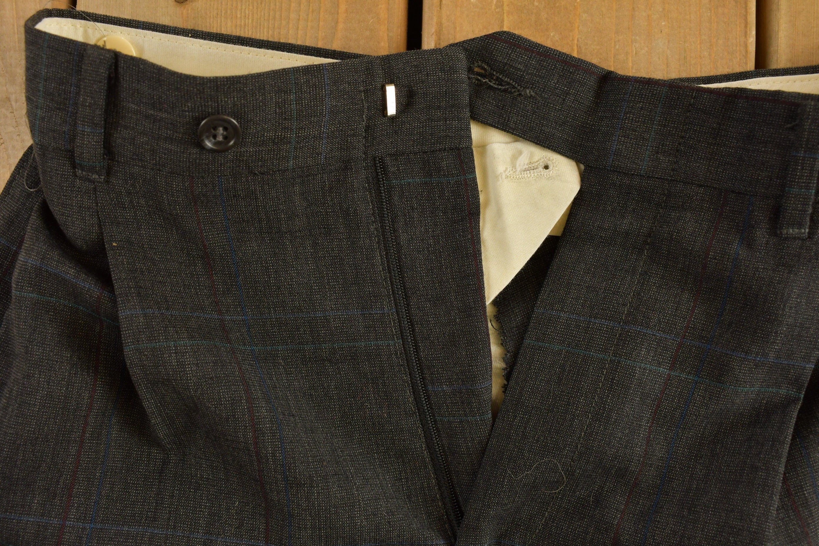 Vintage 1980s Levi's Pleated Plaid Pants Size 29 x 28
