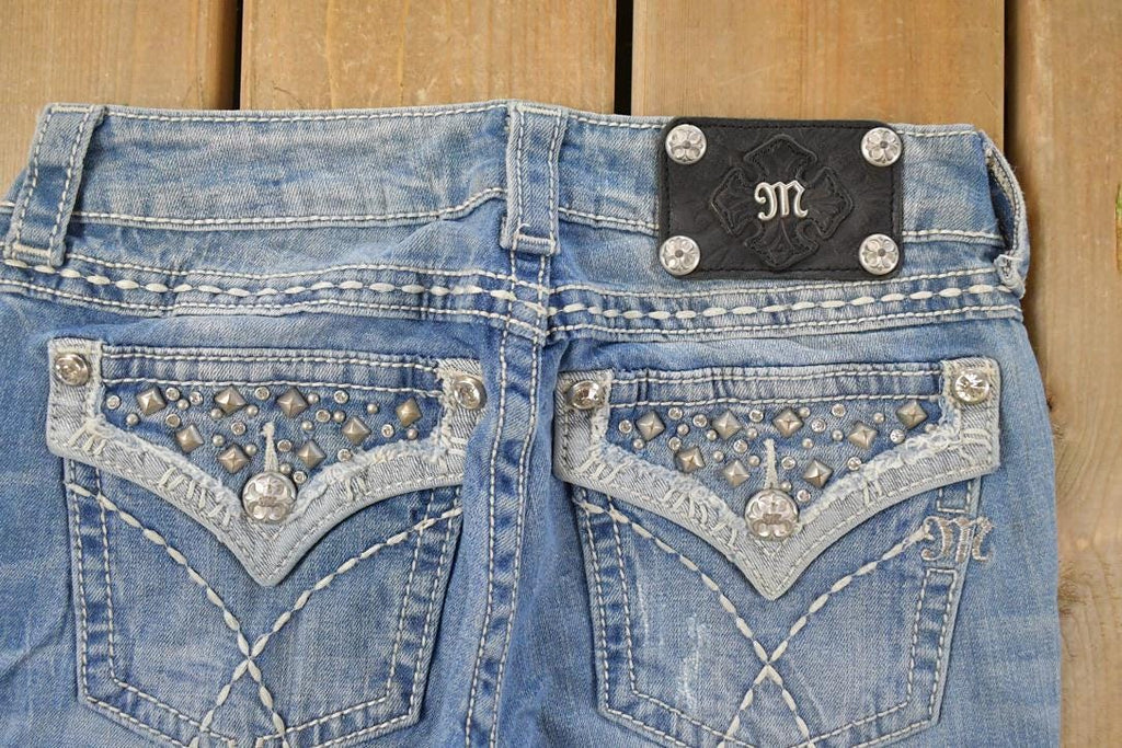 Vintage Deadstock Y2K Miss Me Bedazzled Low Rise Jeans Women's Size 26x31
