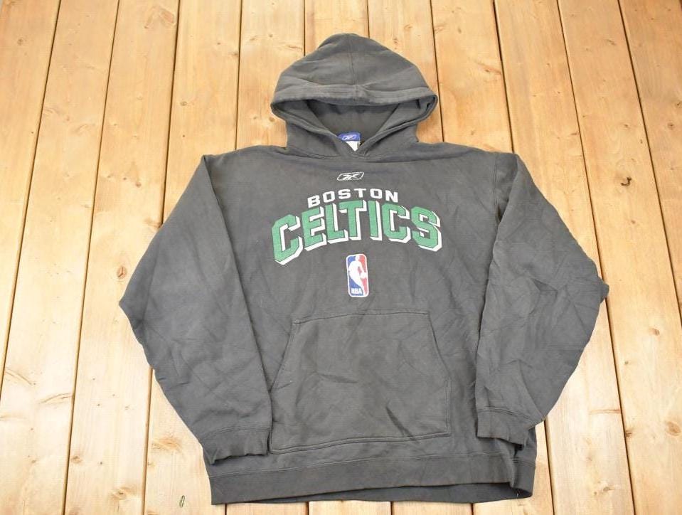 Vintage Y2K Boston Celtics Reebok NBA Hoodie Sweatshirt Men's XL