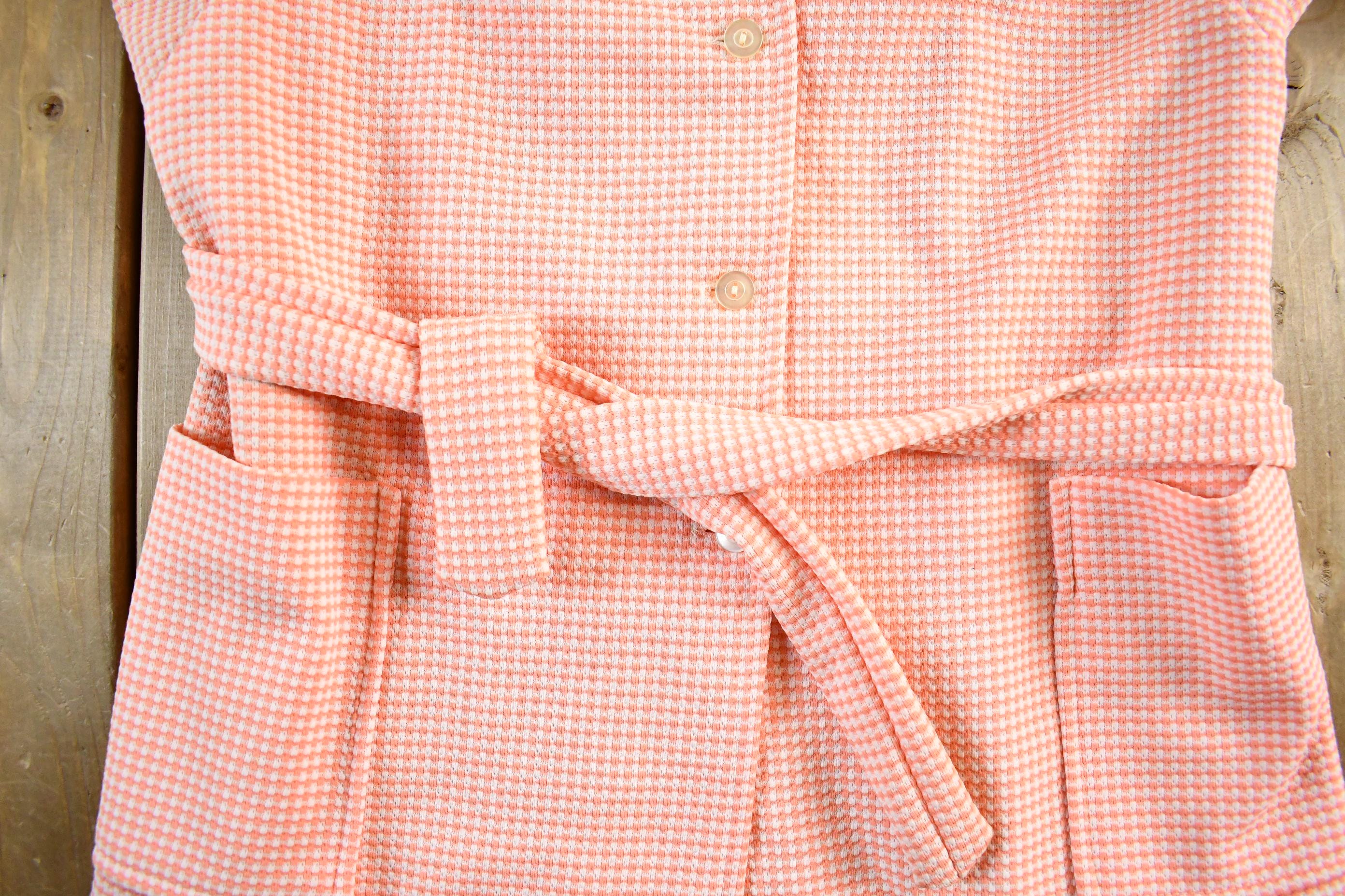 Vintage 1970's Checkered Pattern Button Up Shirt Women's Medium  Disco Collar  Preppy True Vintage