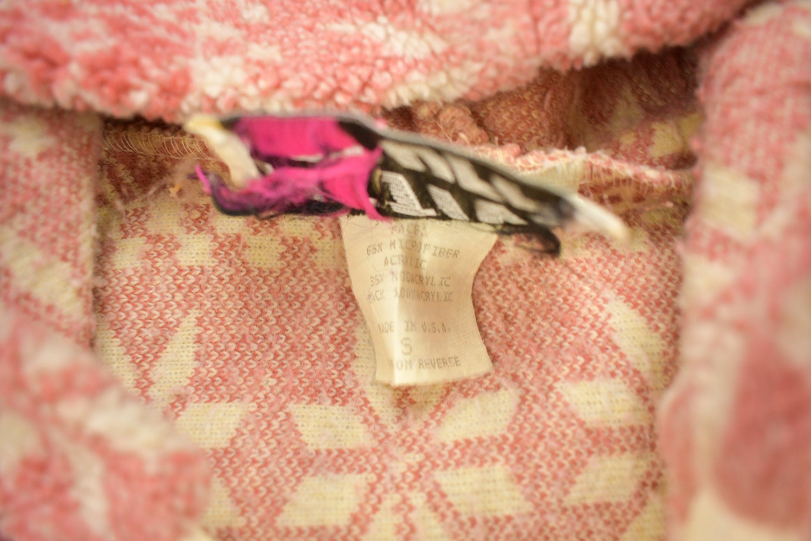 Vintage 1990s Active Stuff All Over Pattern Fleece Sweater